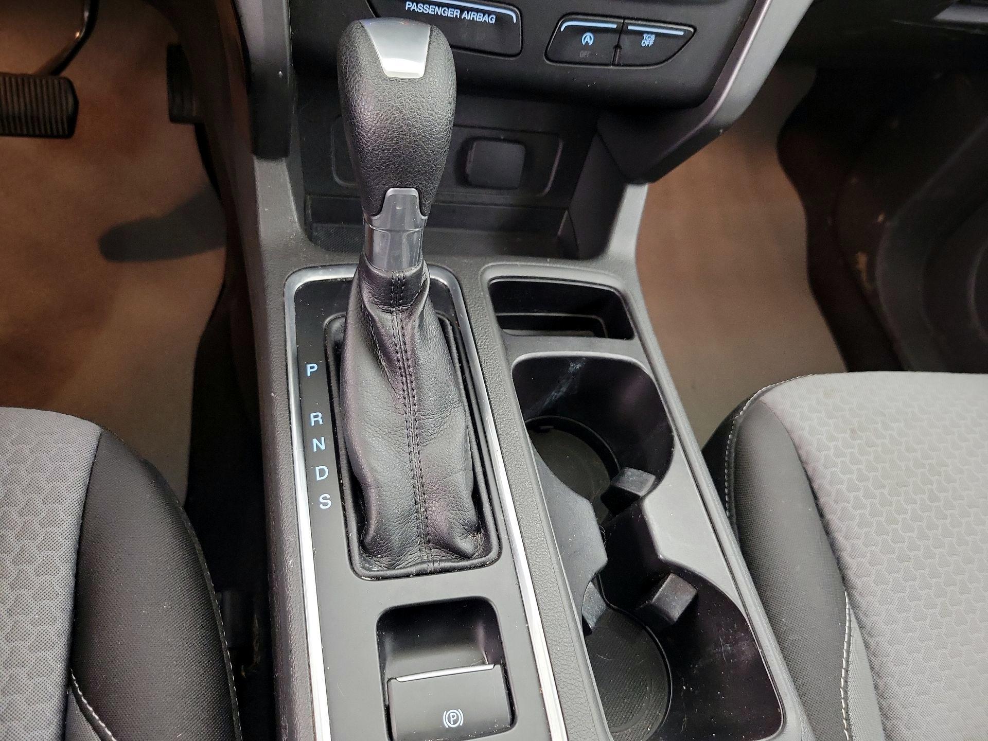 Thumbnail: 2017 Ford Escape - 17