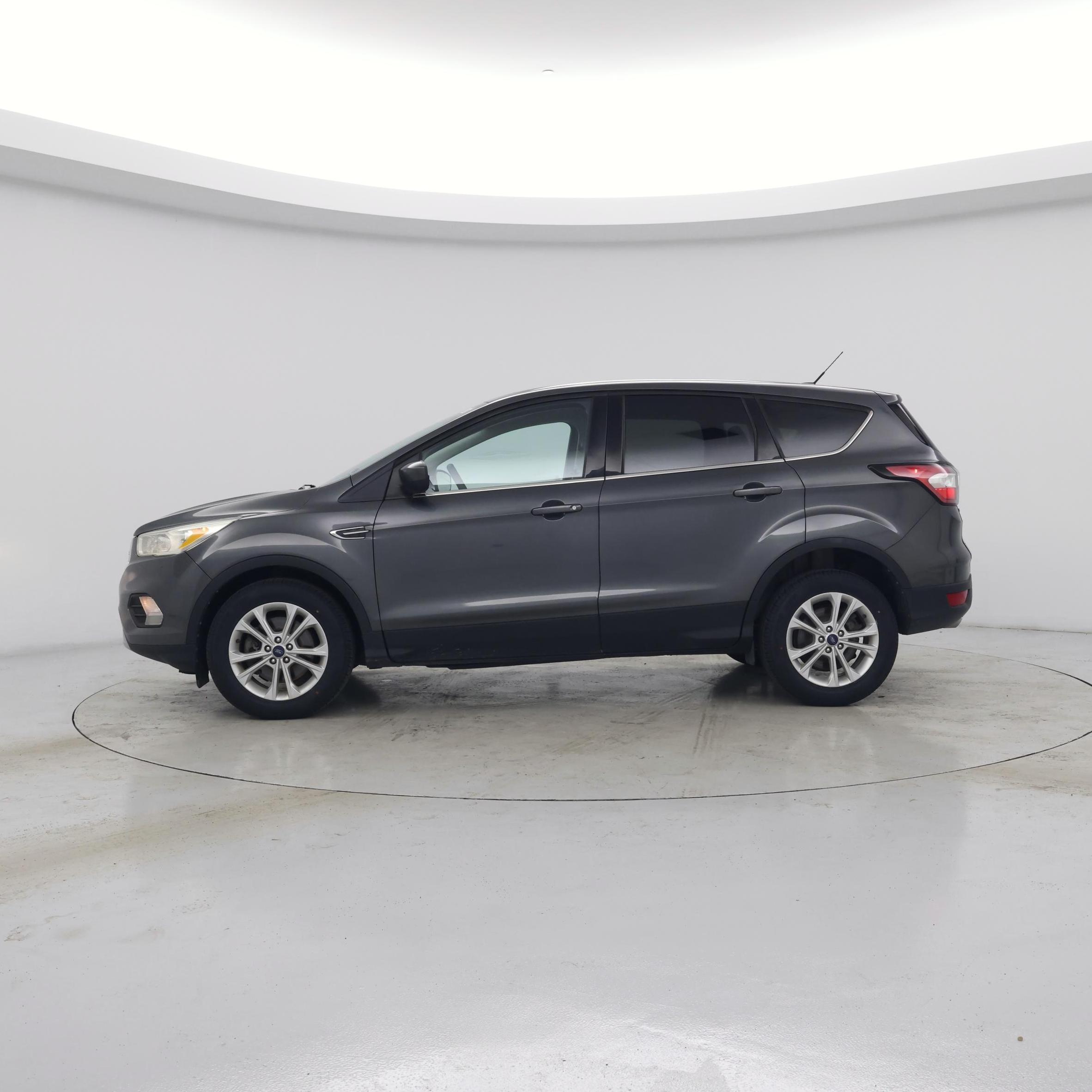 Thumbnail: 2017 Ford Escape - 3