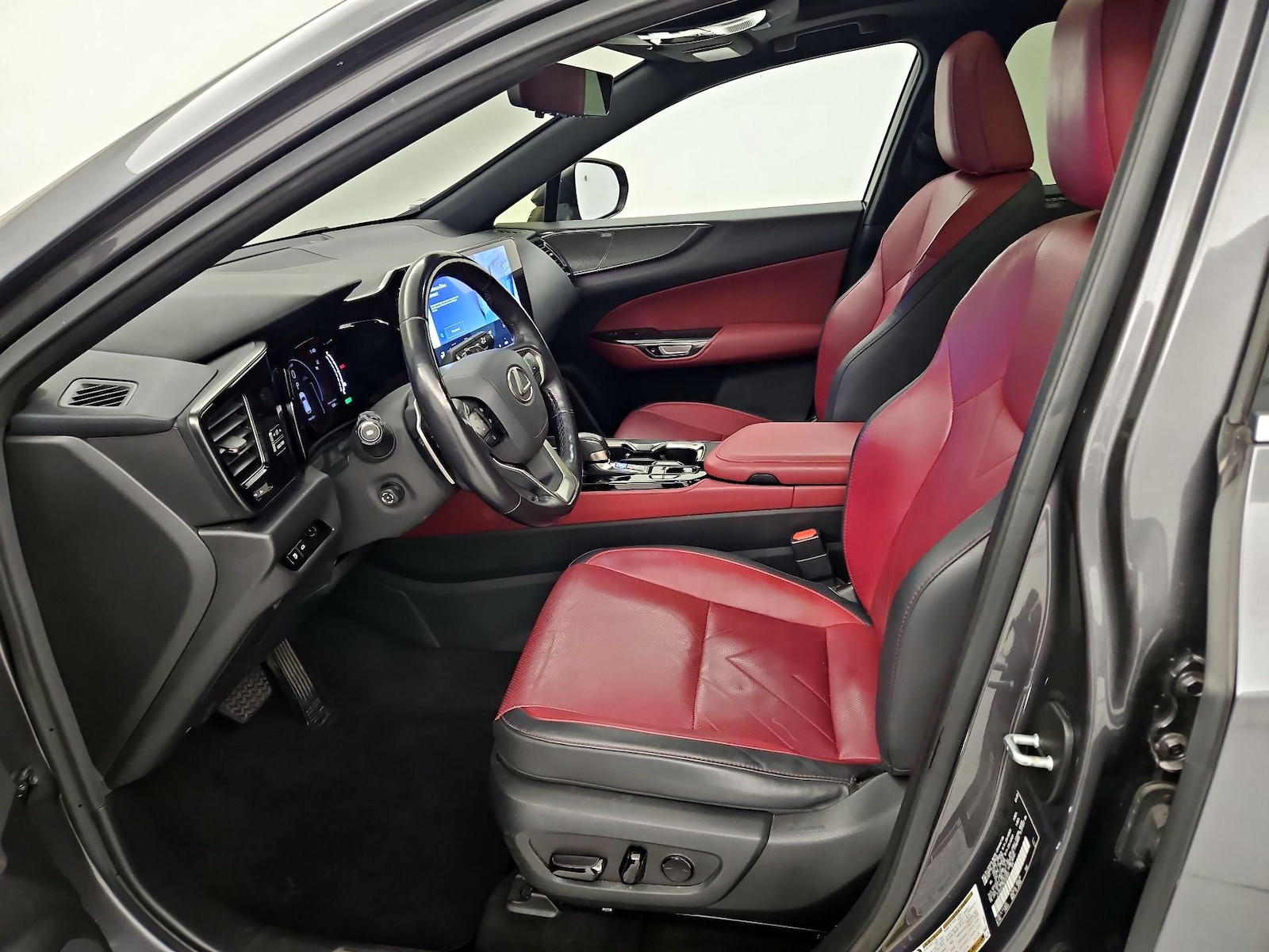 2022 Lexus NX Hybrid 350h - Photo 12
