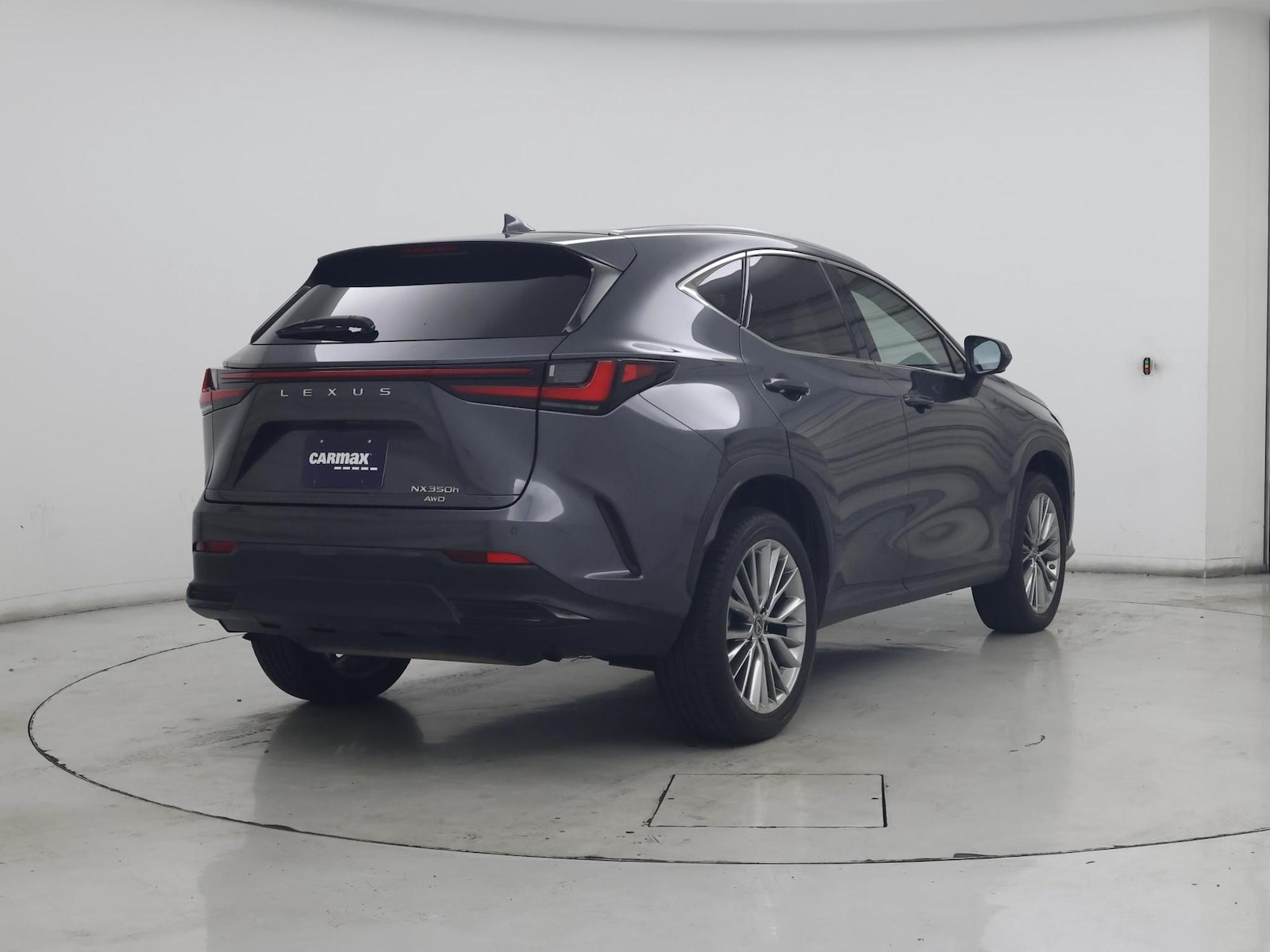 2022 Lexus NX Hybrid 350h - Photo 9