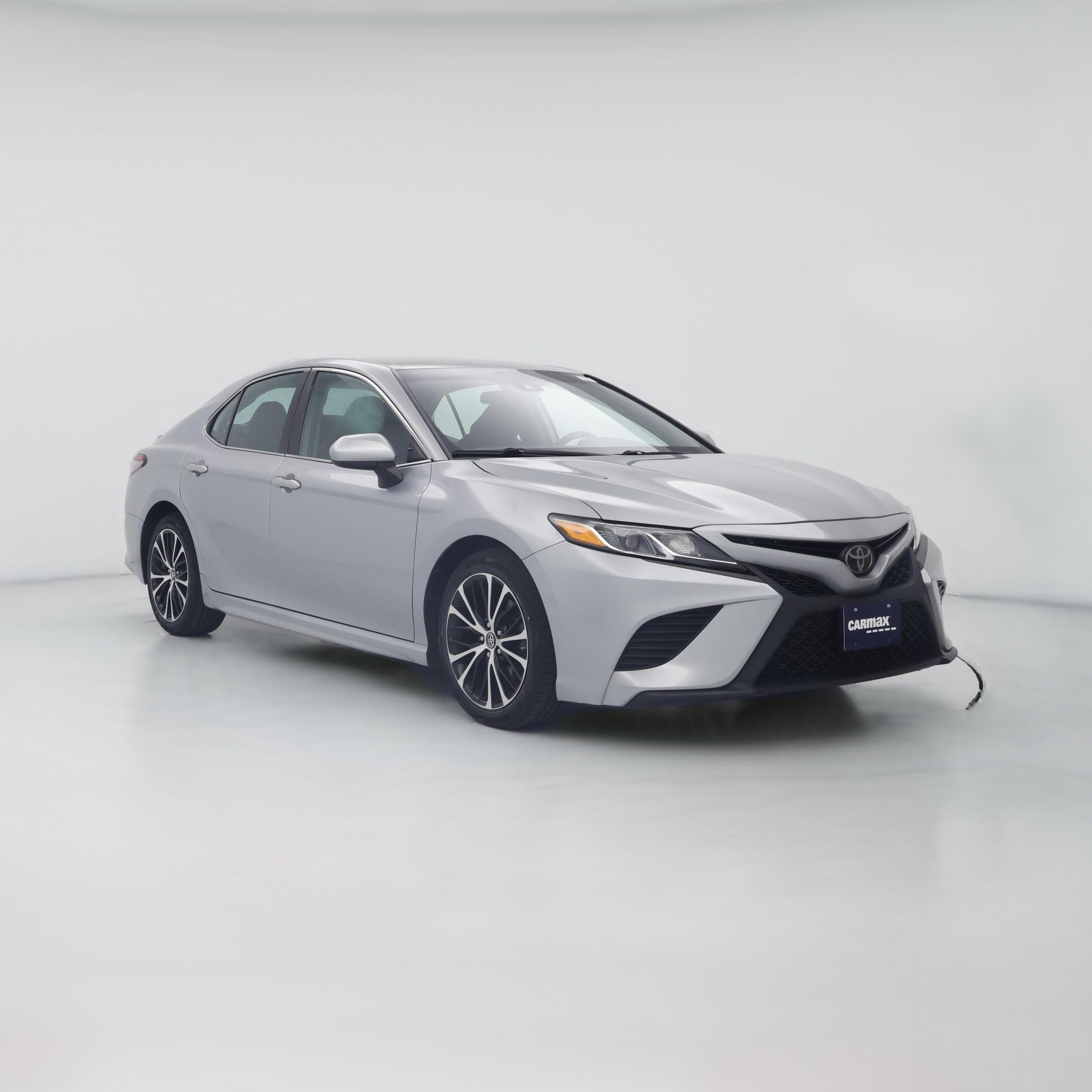 Thumbnail: 2019 Toyota Camry - 1
