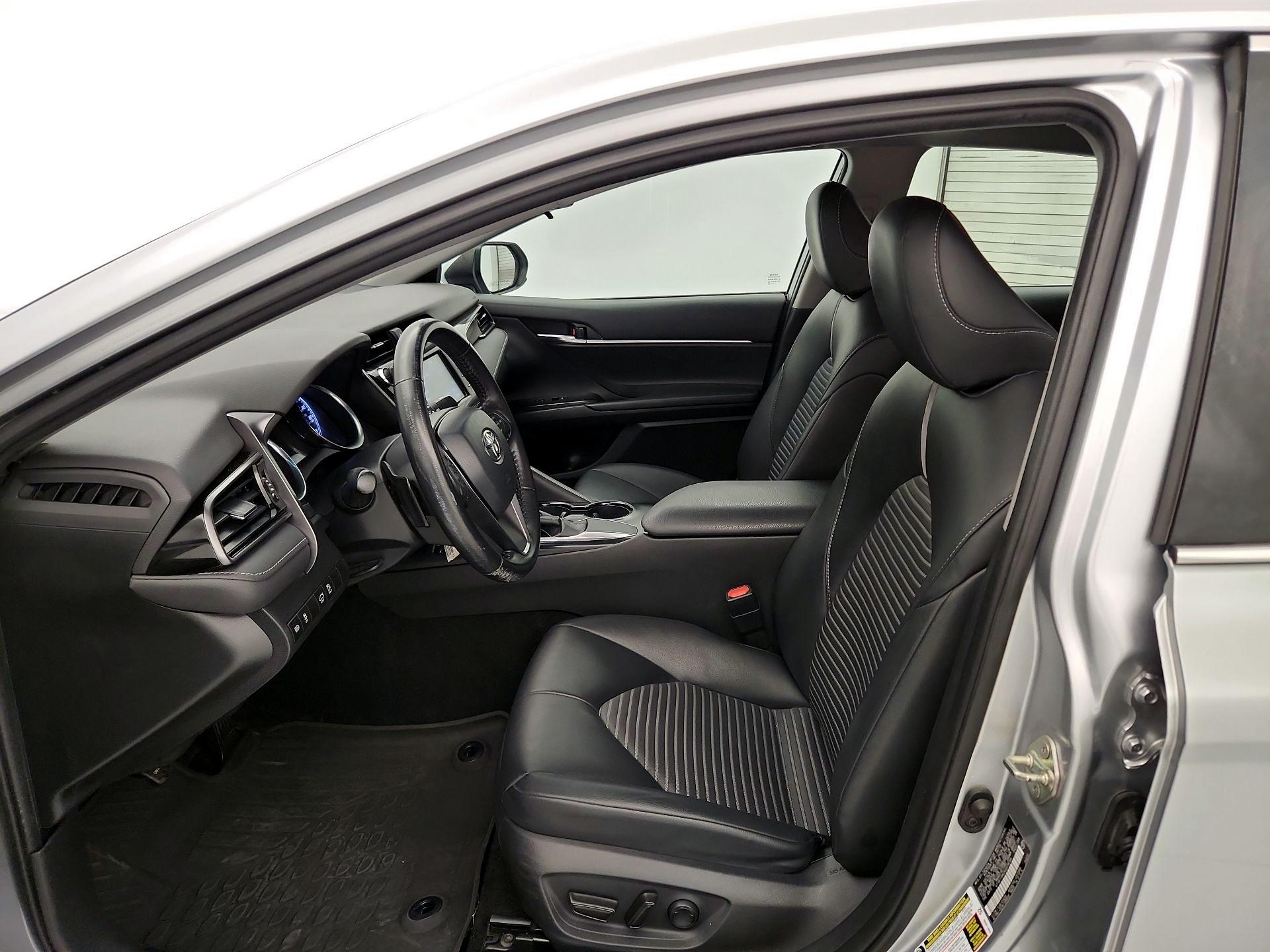 Thumbnail: 2019 Toyota Camry - 11