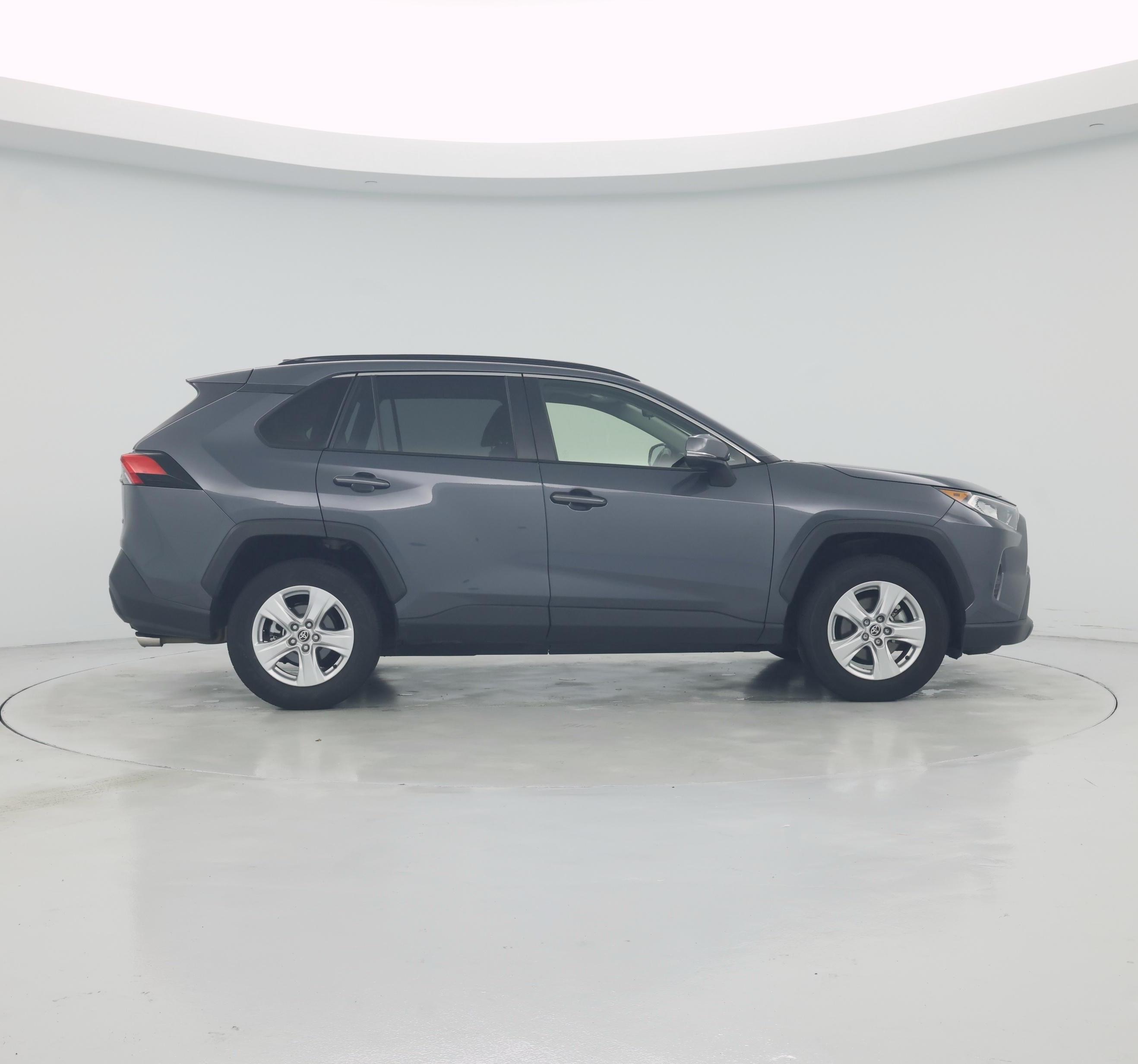 Thumbnail: 2021 Toyota RAV4 - 7