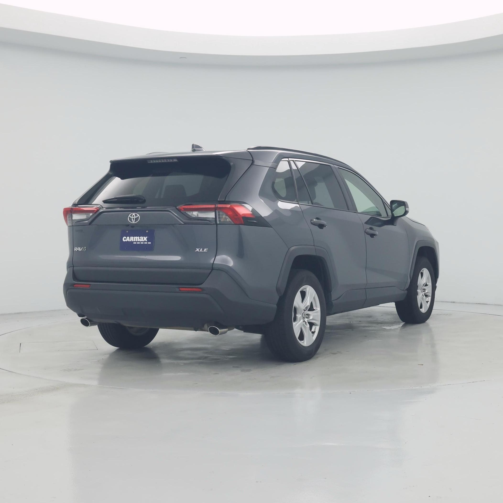 Thumbnail: 2021 Toyota RAV4 - 8