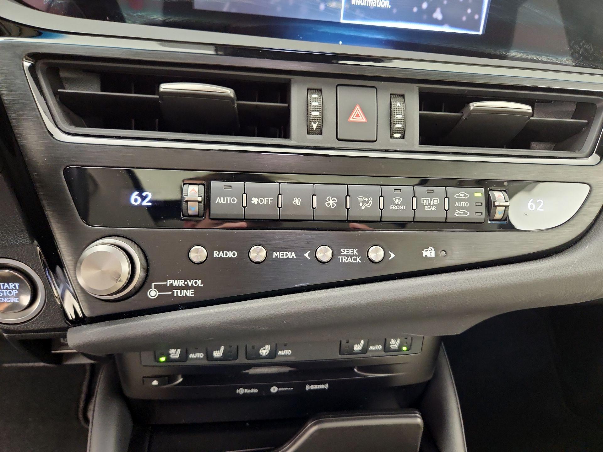 Thumbnail: 2022 Lexus ES - 15