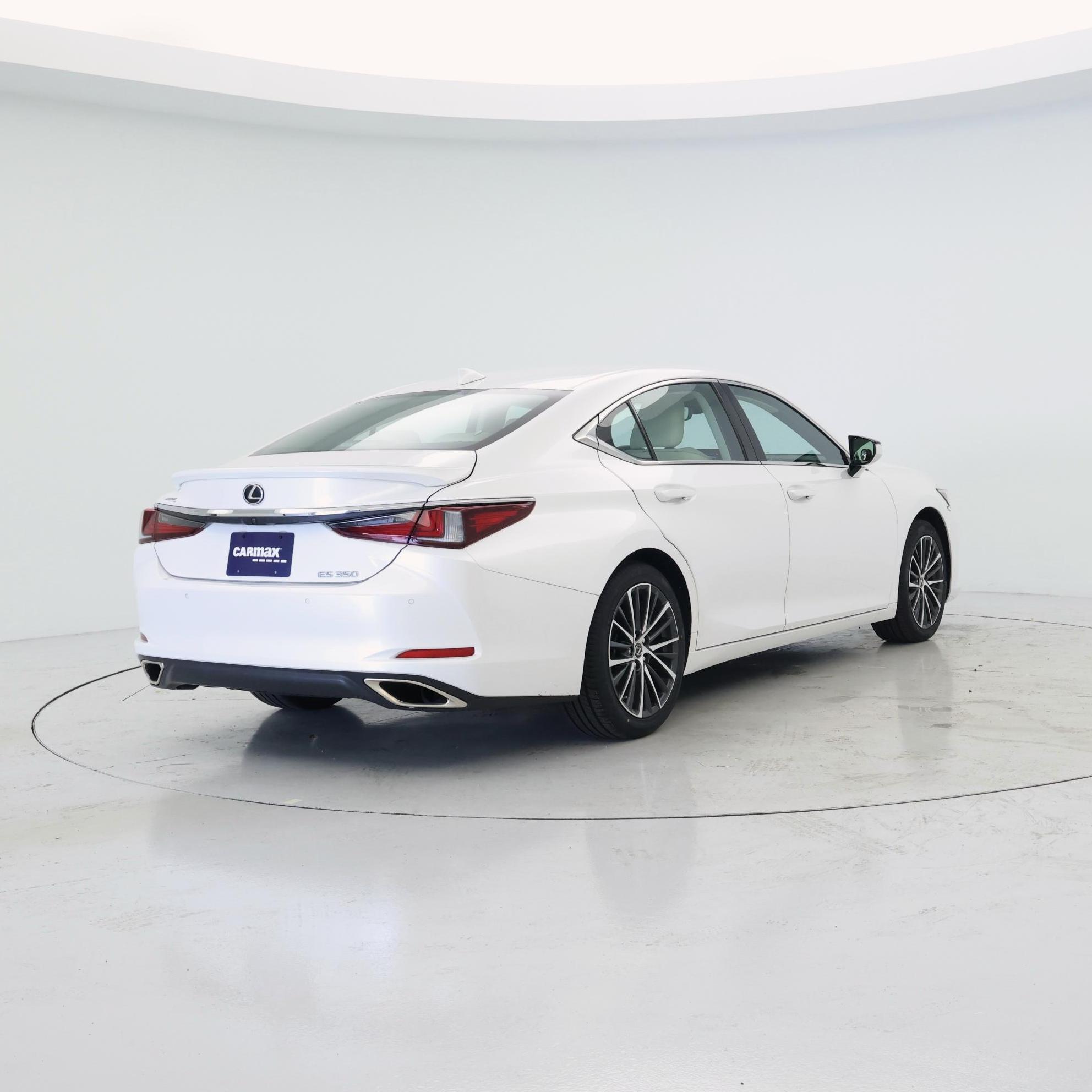 Thumbnail: 2022 Lexus ES - 8