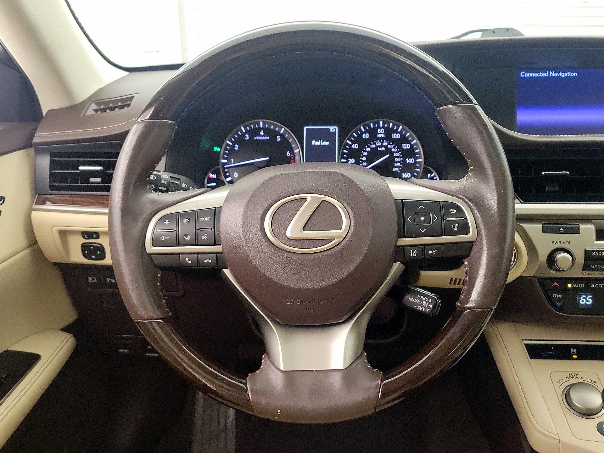 Thumbnail: 2018 Lexus ES - 10