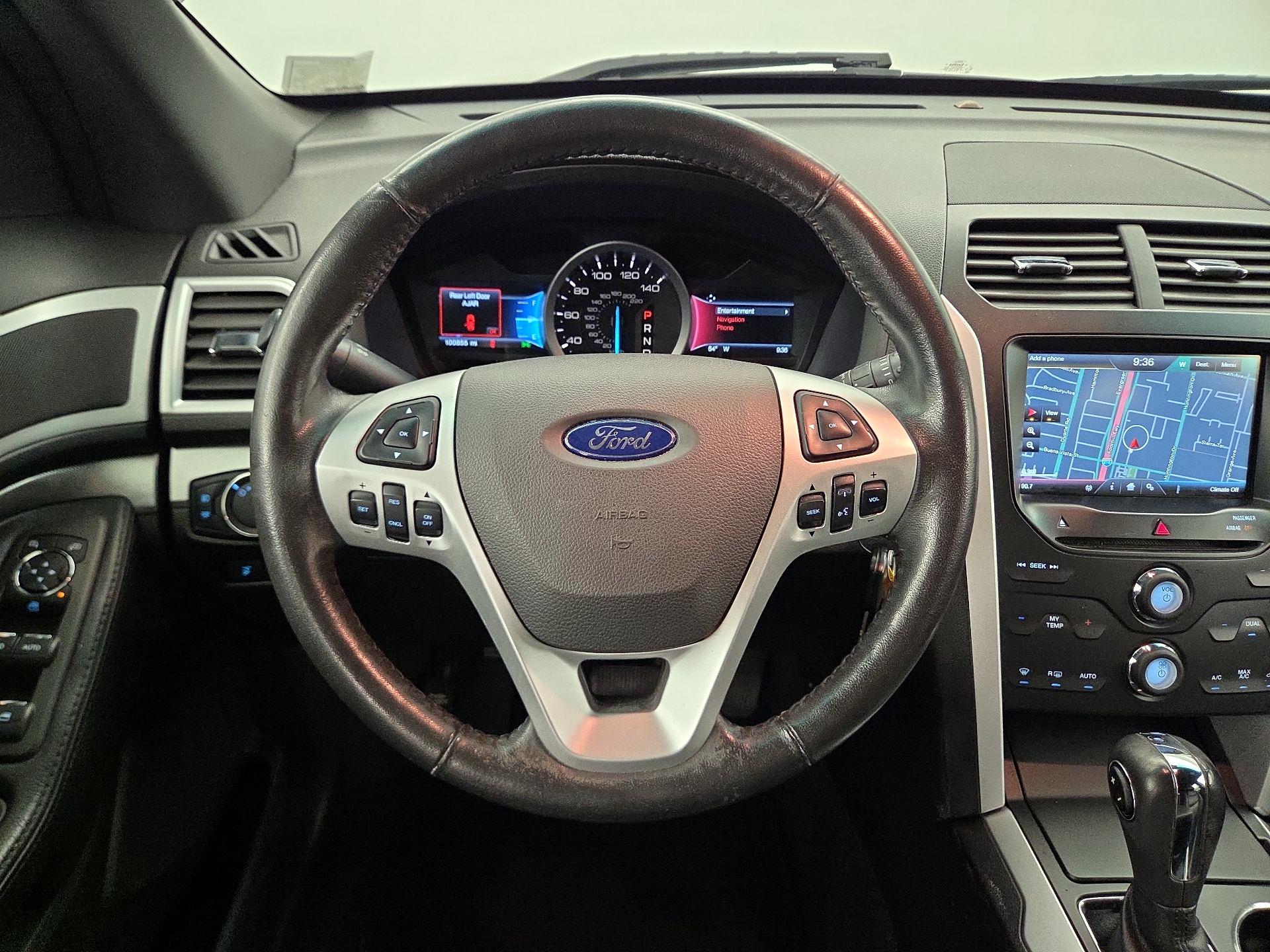 Thumbnail: 2015 Ford Explorer - 10