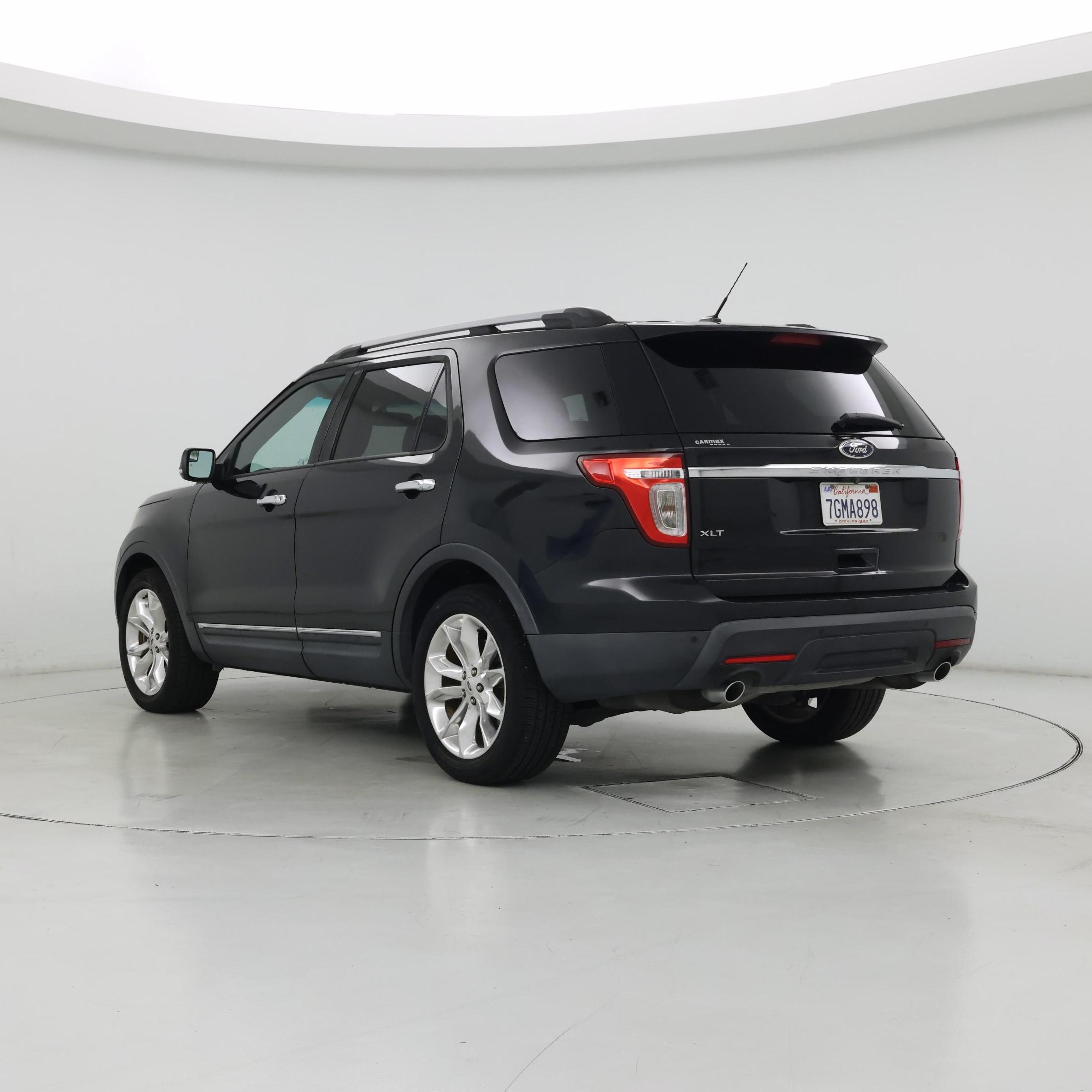 Thumbnail: 2015 Ford Explorer - 2
