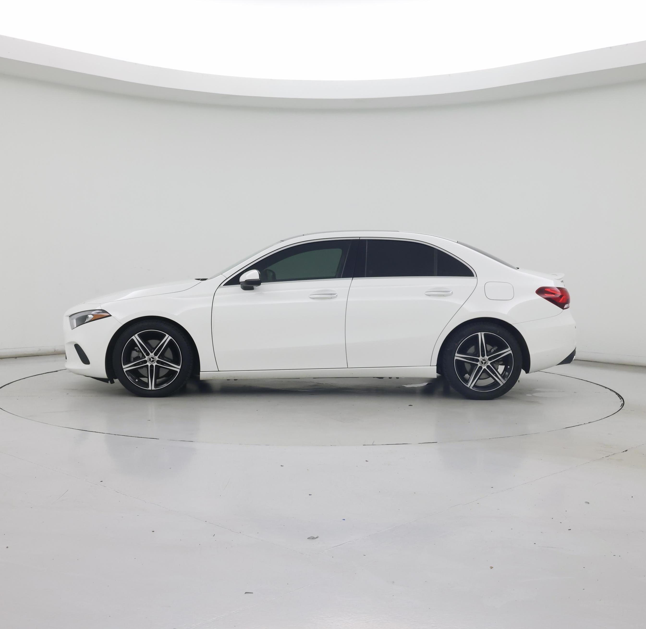 Thumbnail: 2022 Mercedes-Benz A-Class - 3
