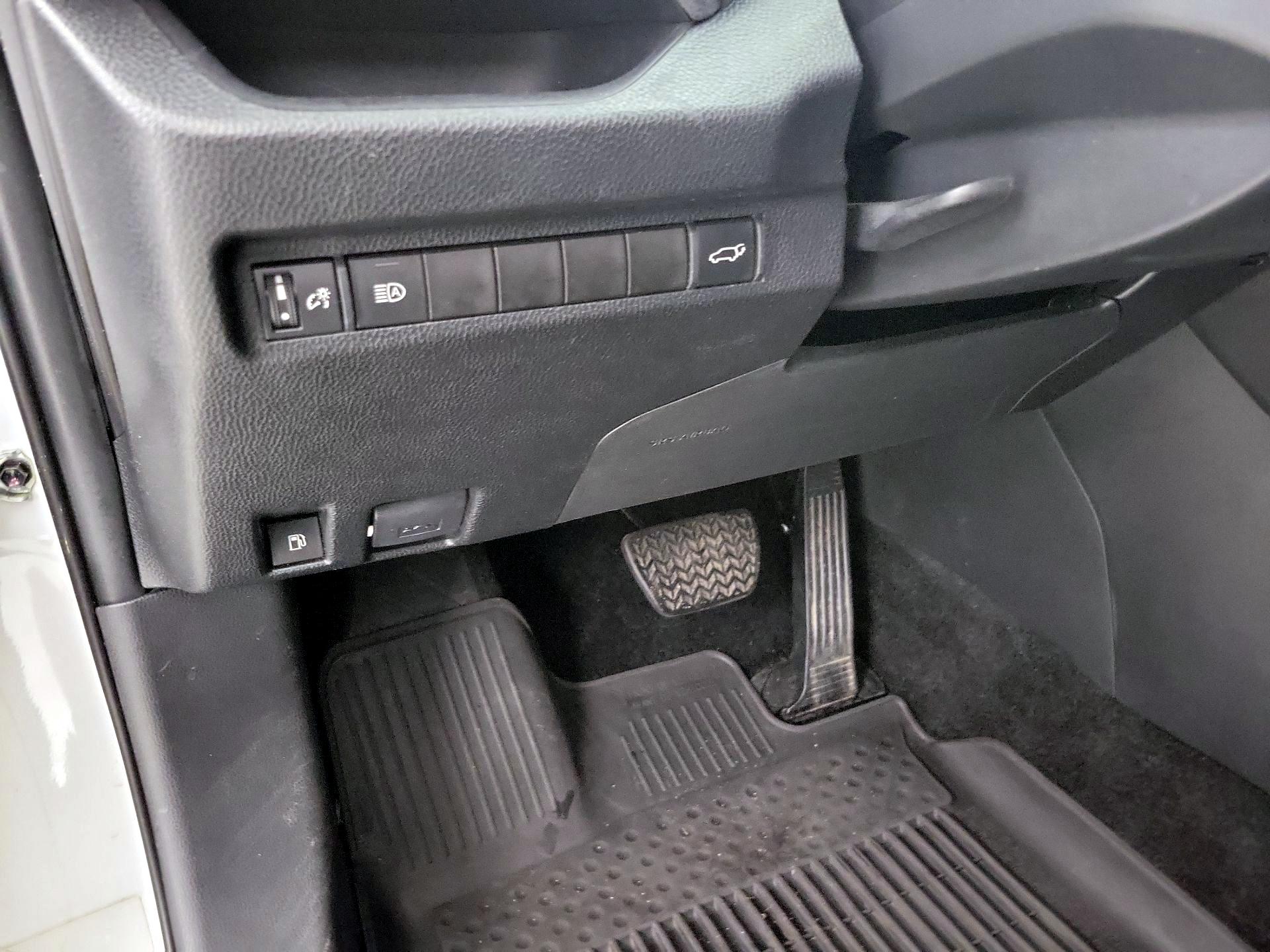 Thumbnail: 2024 Toyota RAV4 - 13