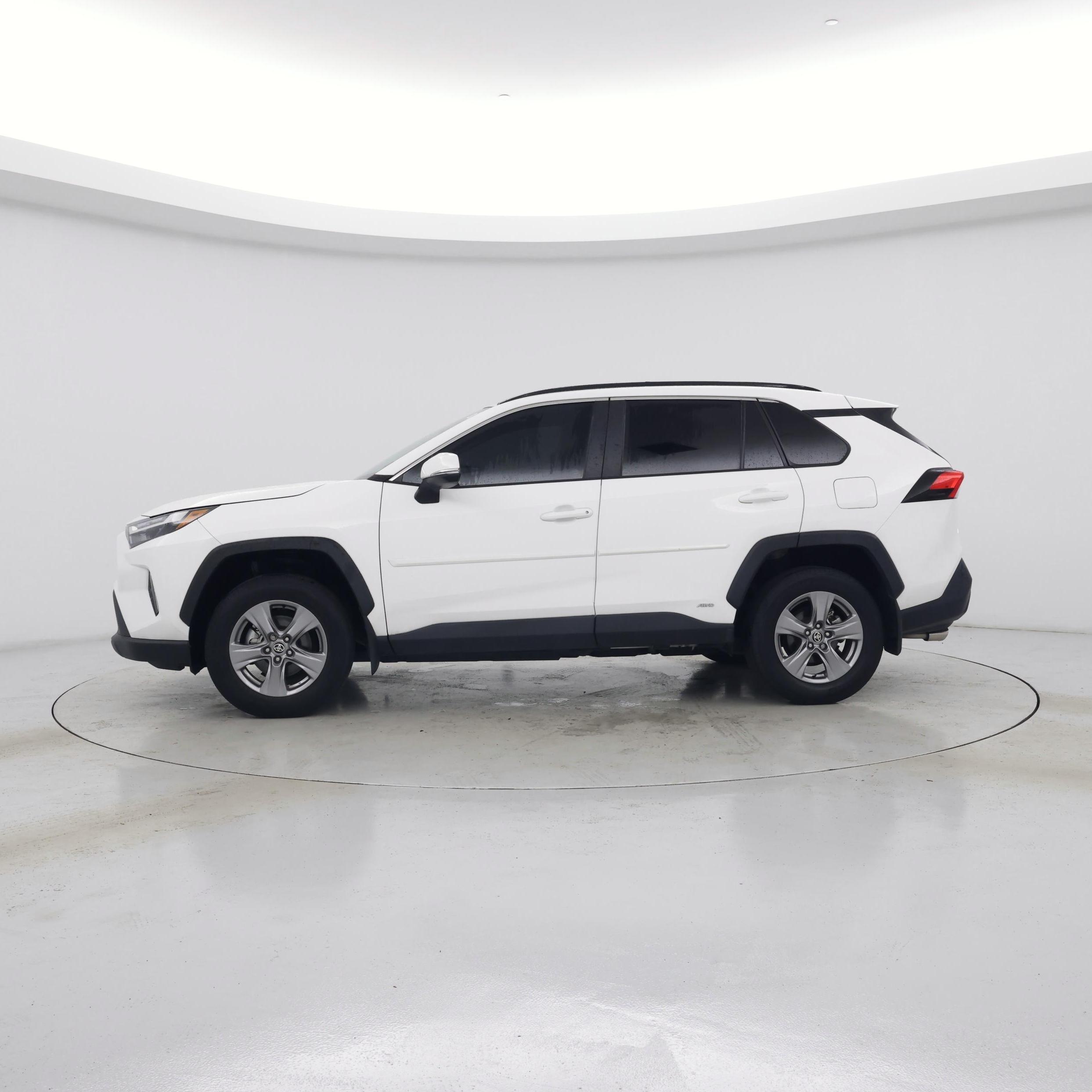 Thumbnail: 2024 Toyota RAV4 - 3