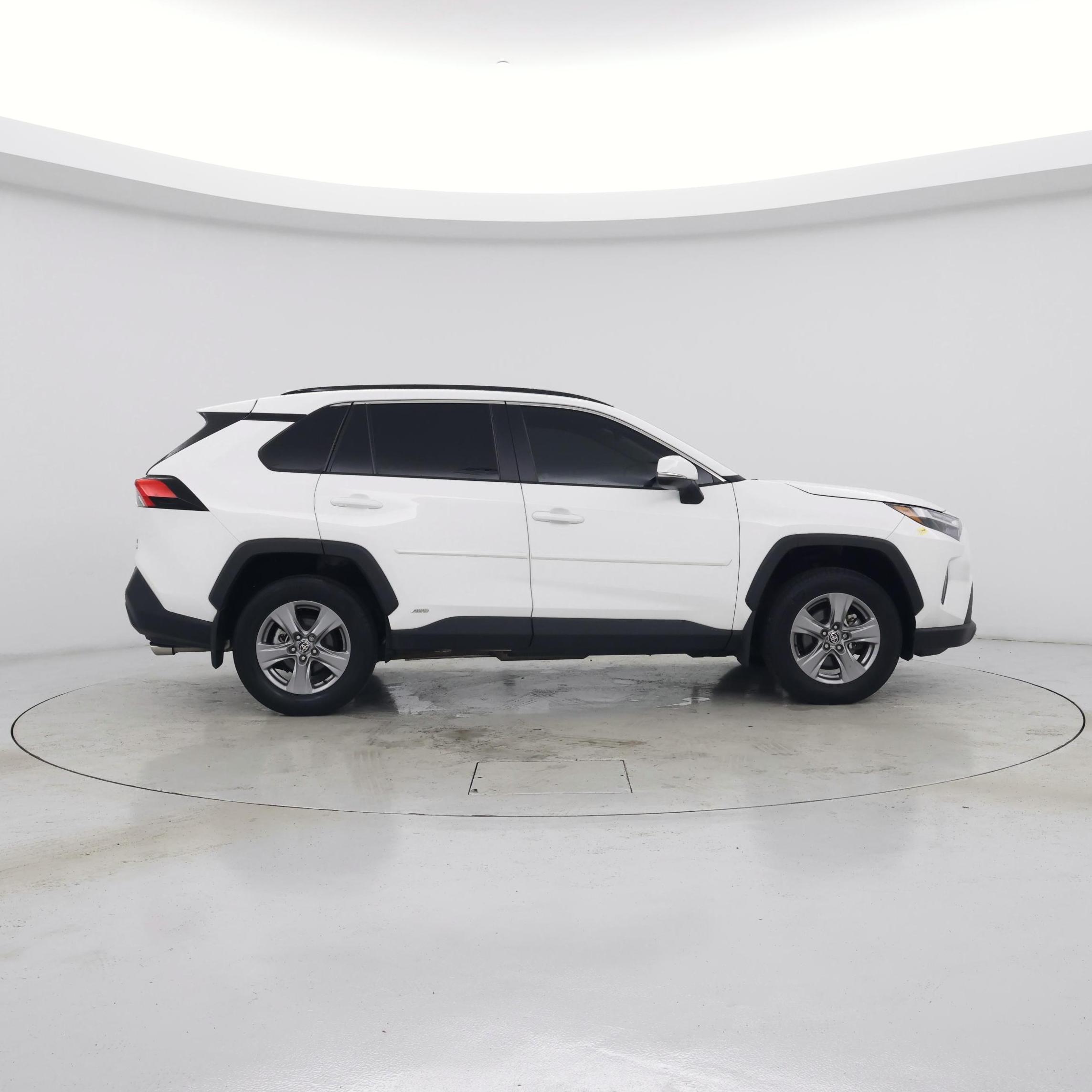 Thumbnail: 2024 Toyota RAV4 - 7