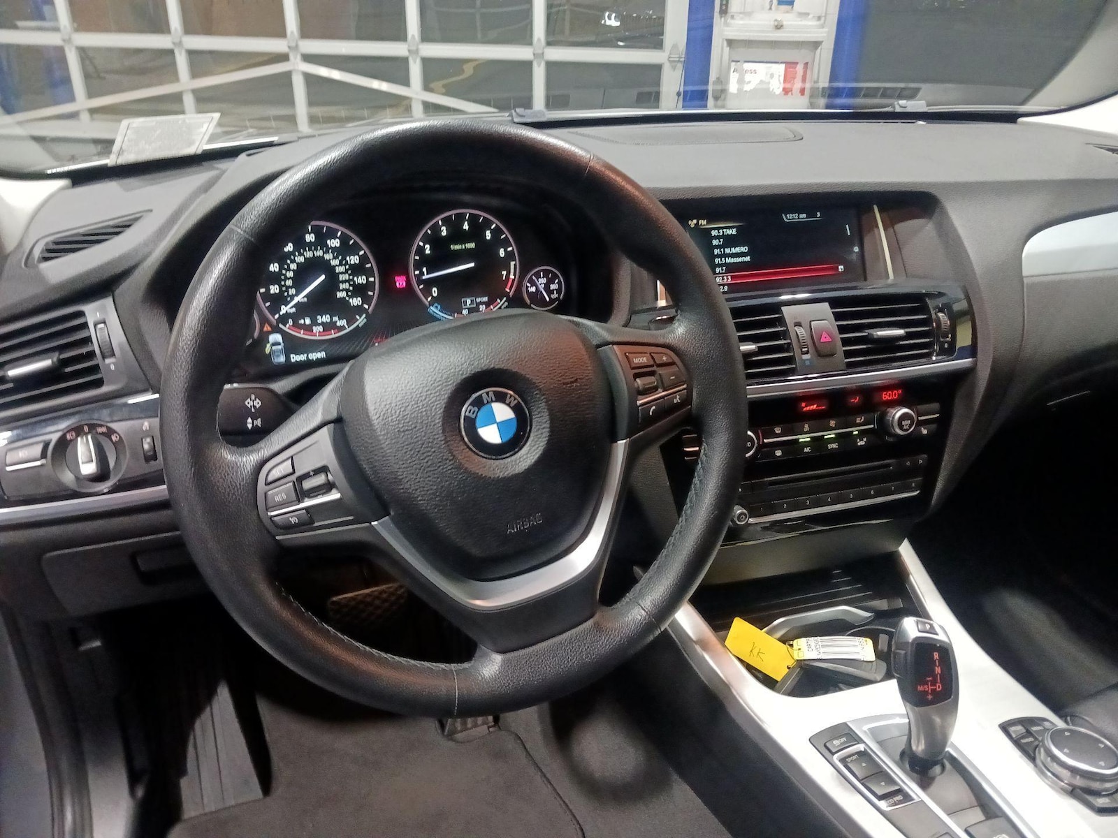 2016 BMW X3 xDrive28i - Photo 8