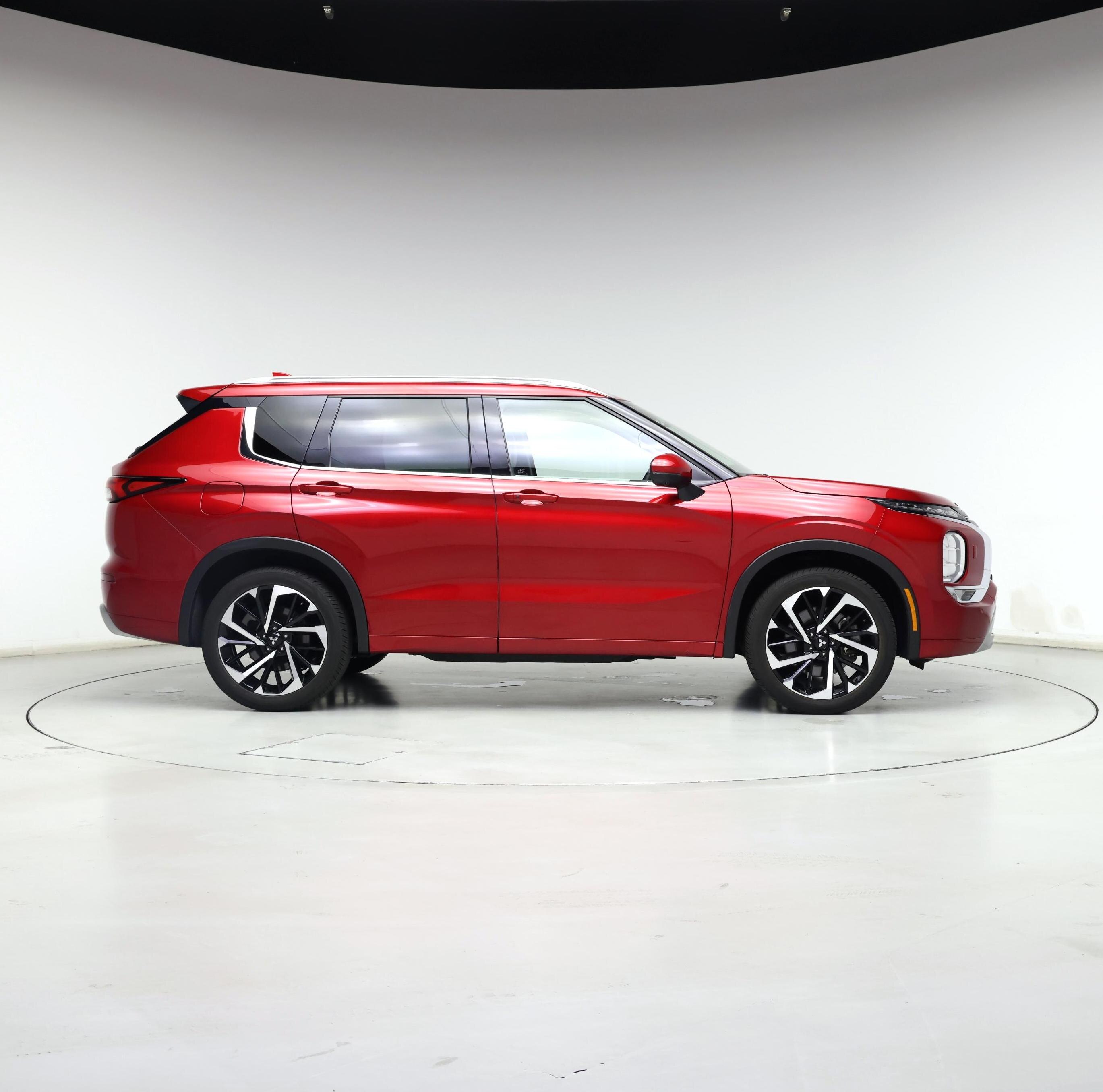 Thumbnail: 2022 Mitsubishi Outlander - 7