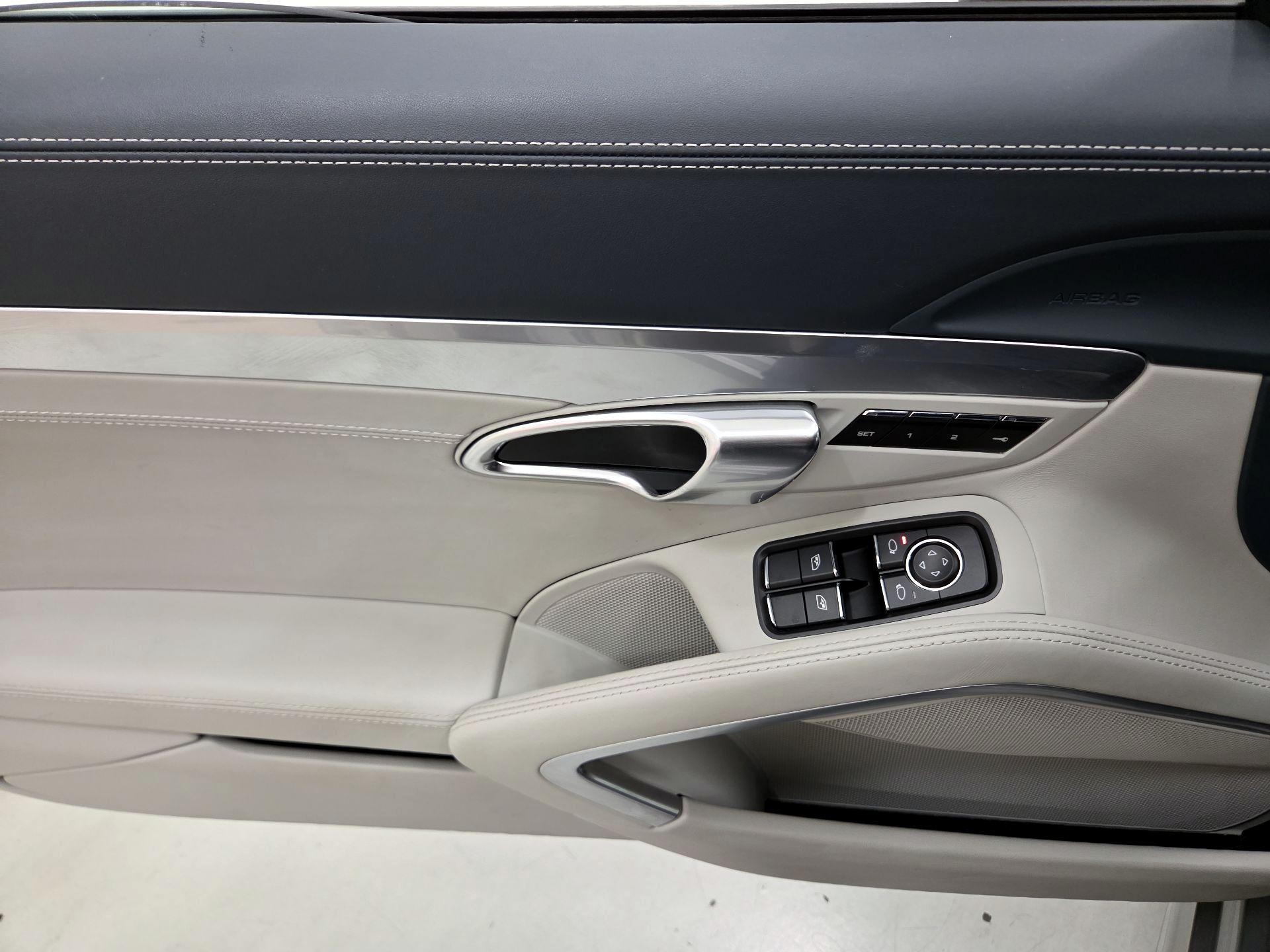 Thumbnail: 2019 Porsche 718 Boxster - 12