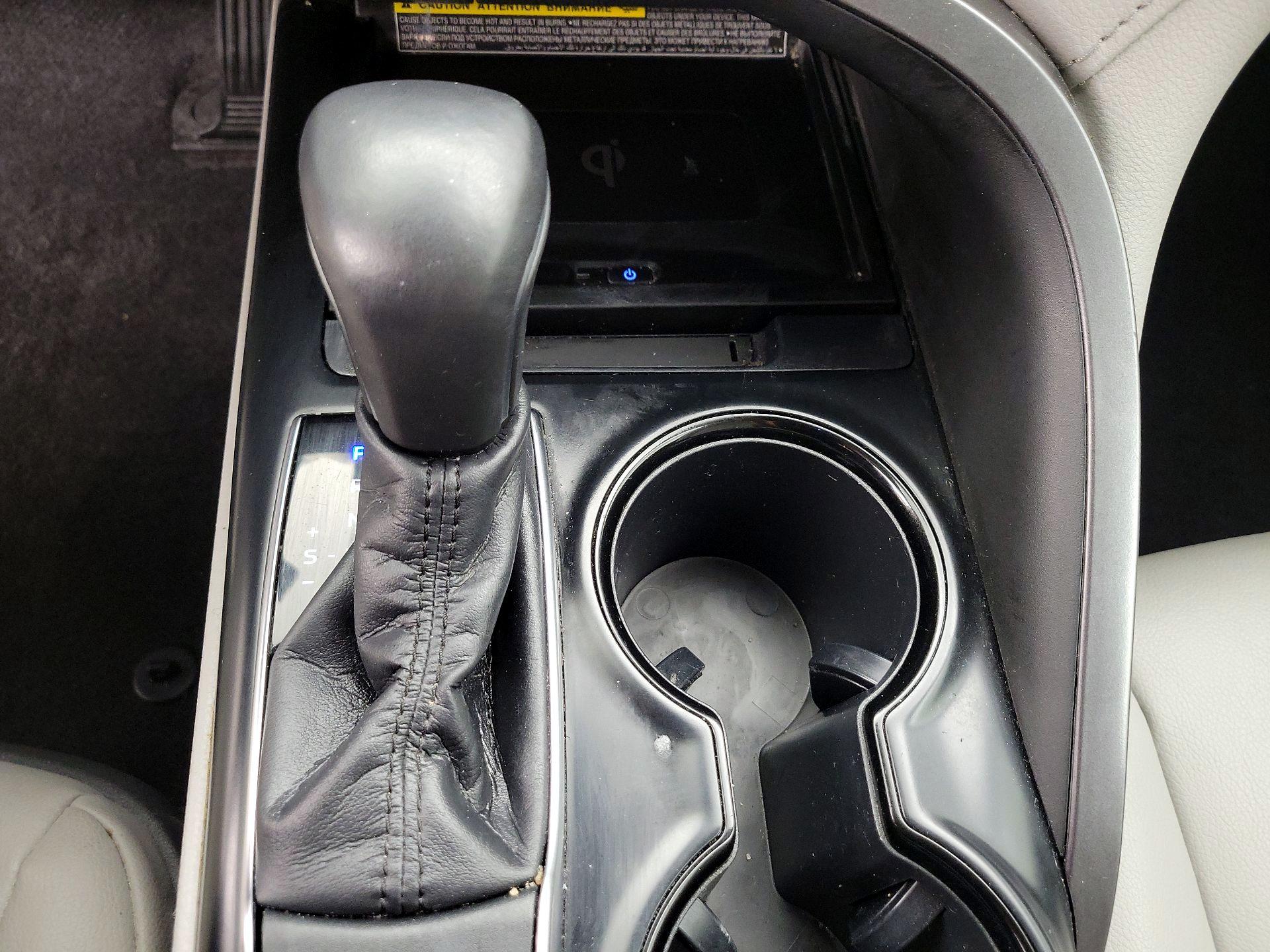 Thumbnail: 2019 Toyota Camry - 17