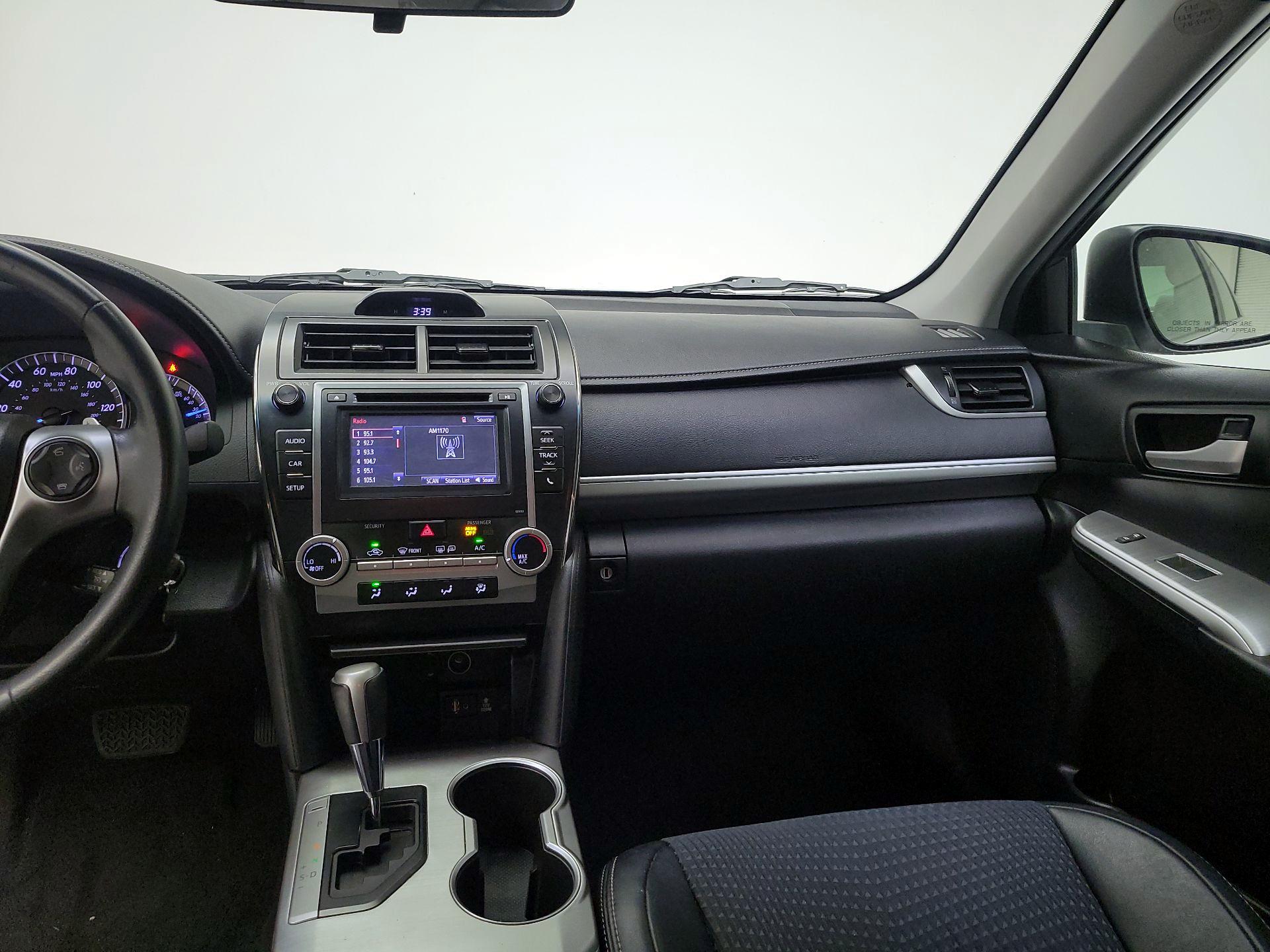 Thumbnail: 2014 Toyota Camry - 9