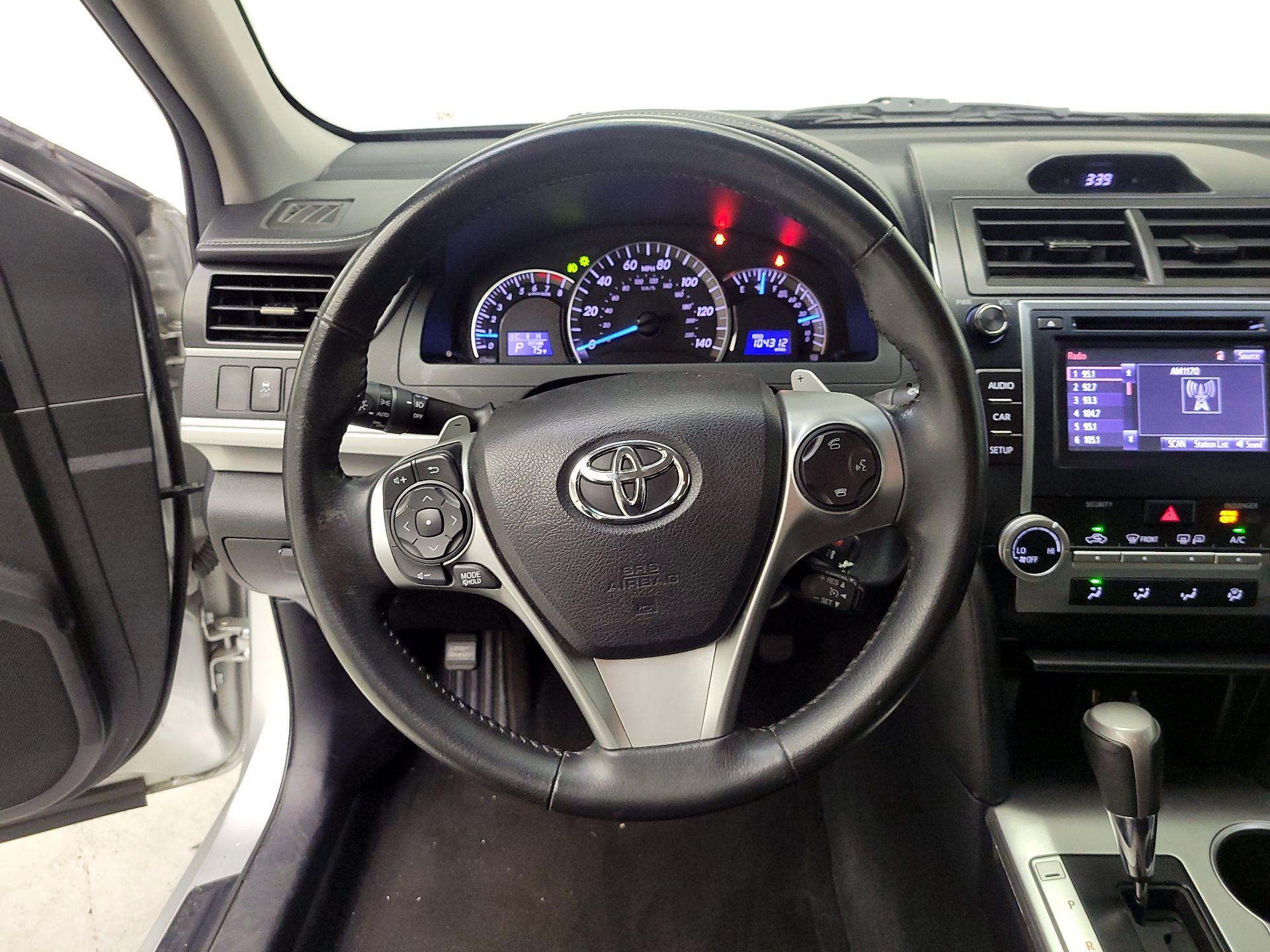 Thumbnail: 2014 Toyota Camry - 10