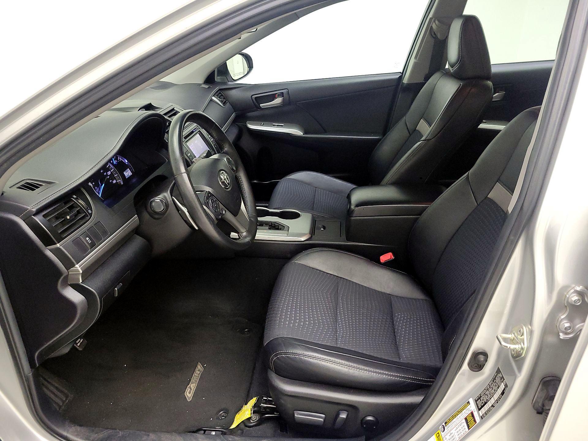 Thumbnail: 2014 Toyota Camry - 11