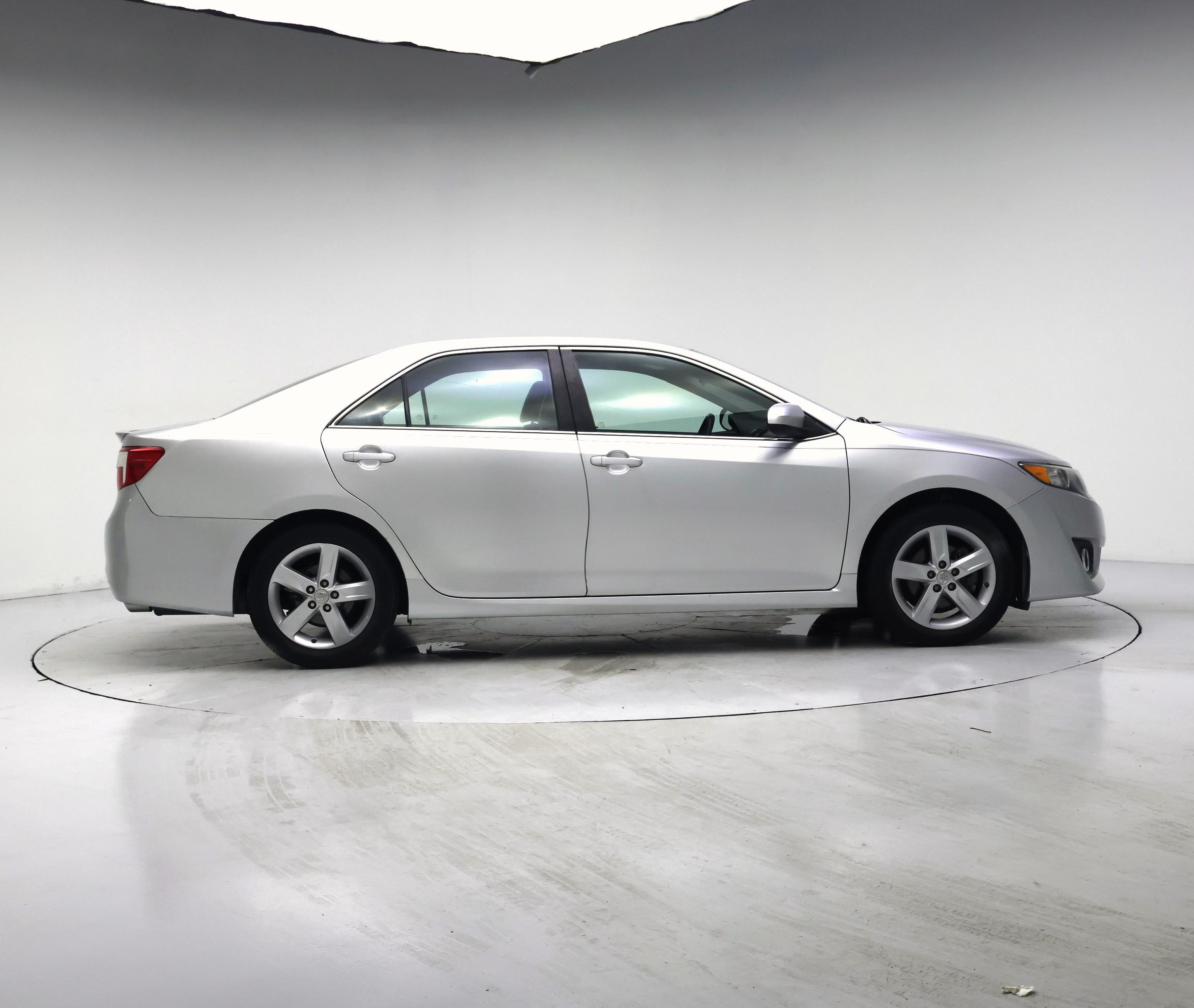 Thumbnail: 2014 Toyota Camry - 7