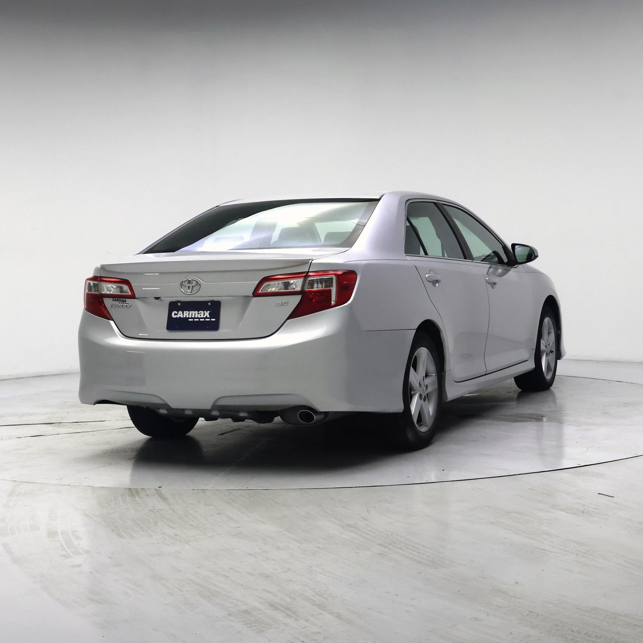 Thumbnail: 2014 Toyota Camry - 8