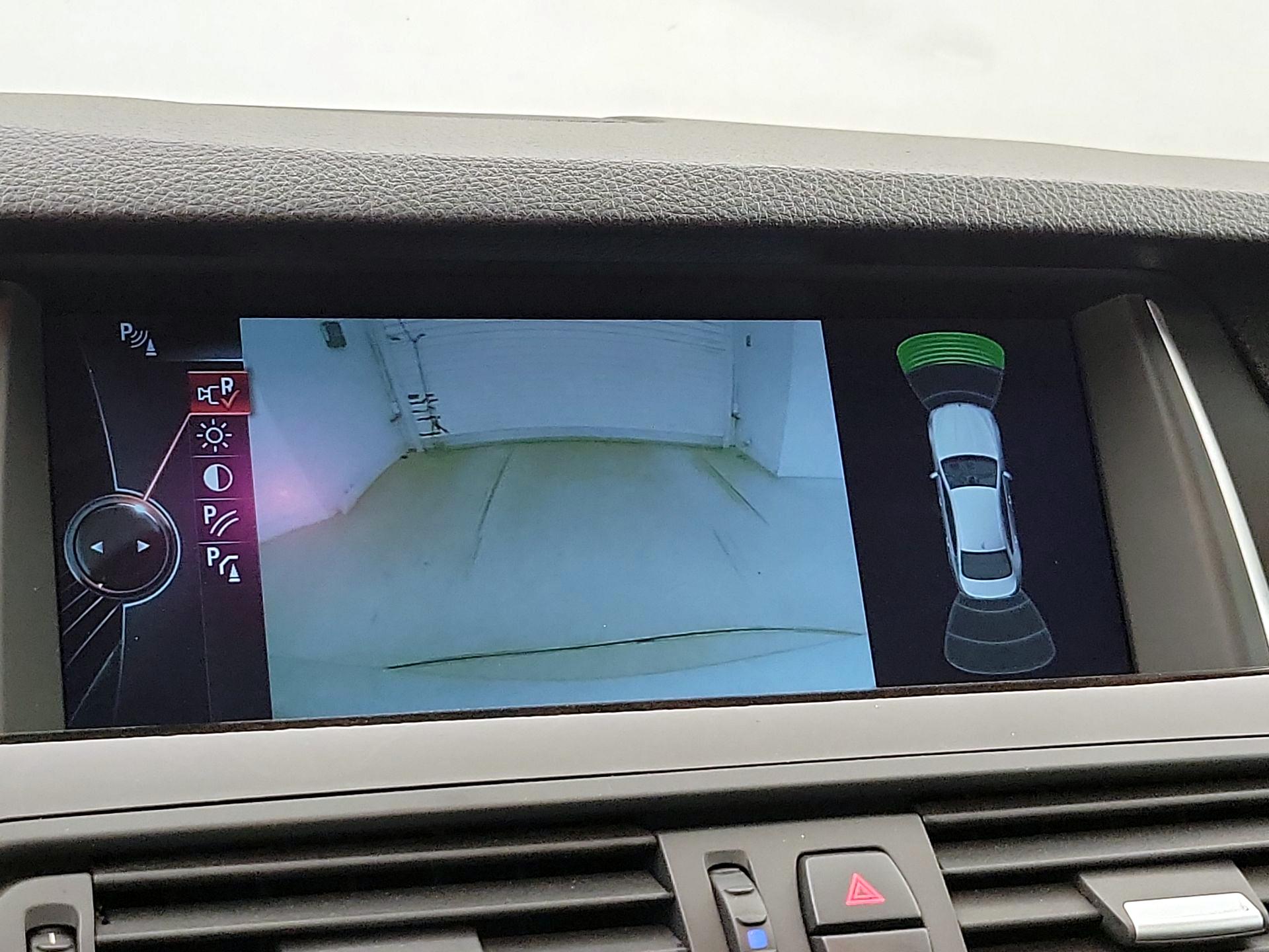 Thumbnail: 2014 BMW 5 Series - 15