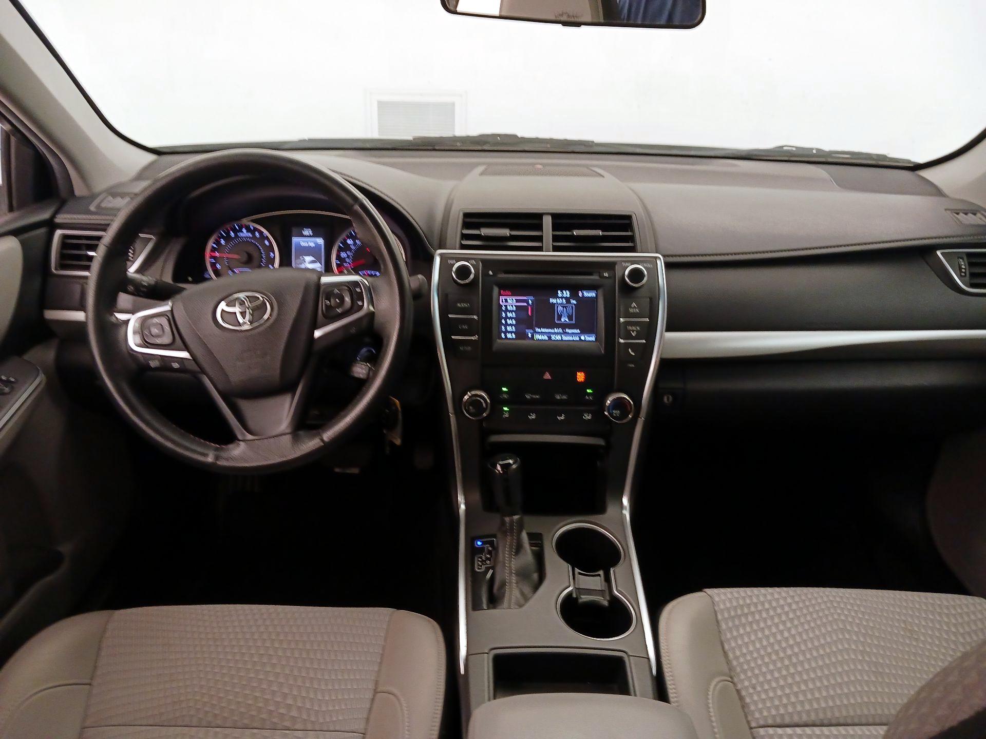Thumbnail: 2015 Toyota Camry - 9