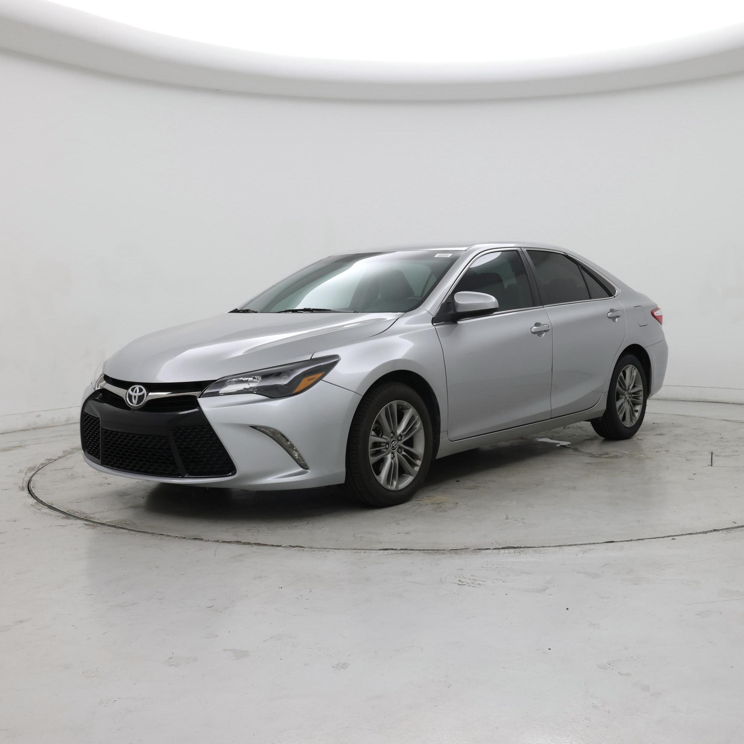 Thumbnail: 2015 Toyota Camry - 4