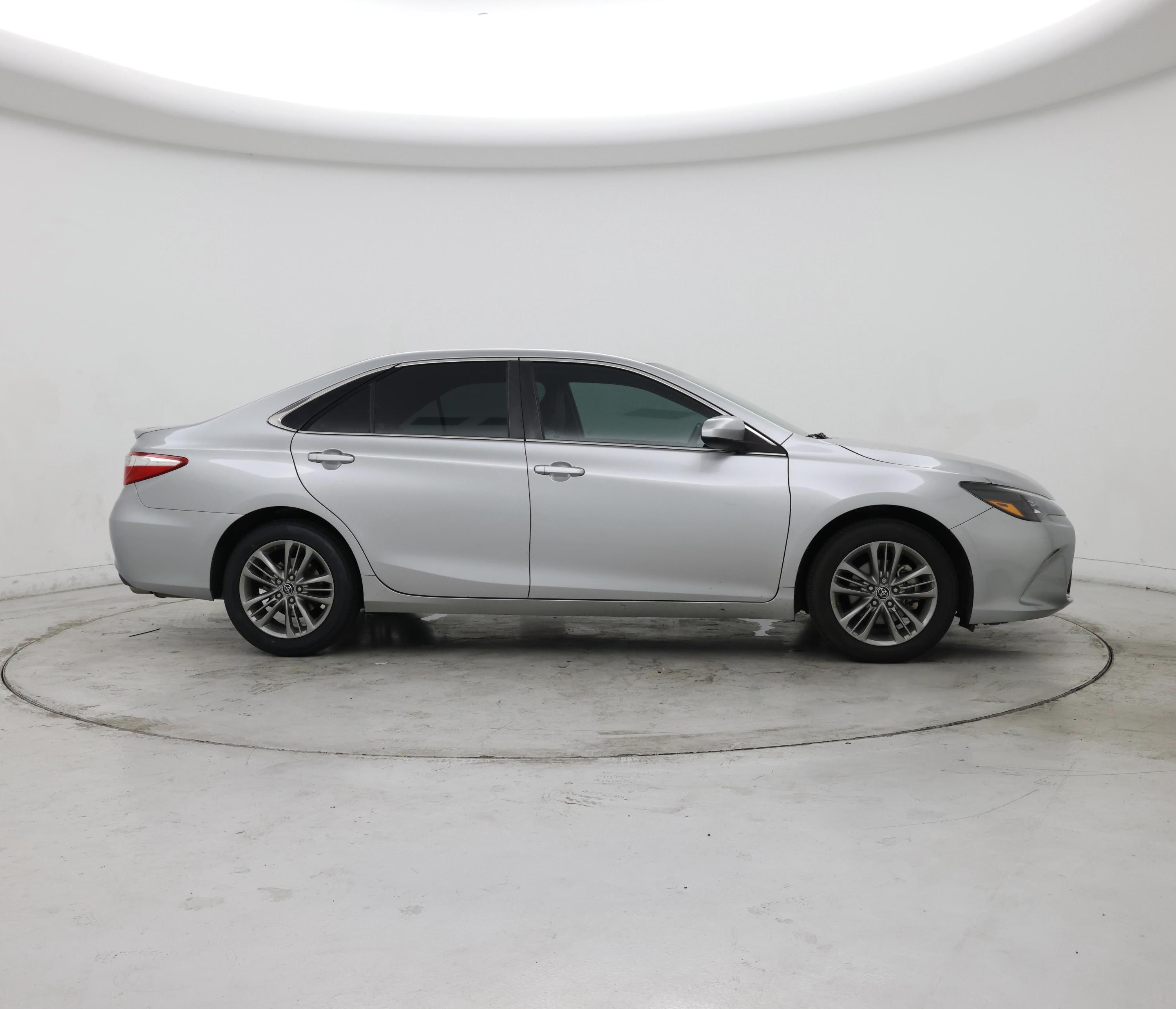 Thumbnail: 2015 Toyota Camry - 7