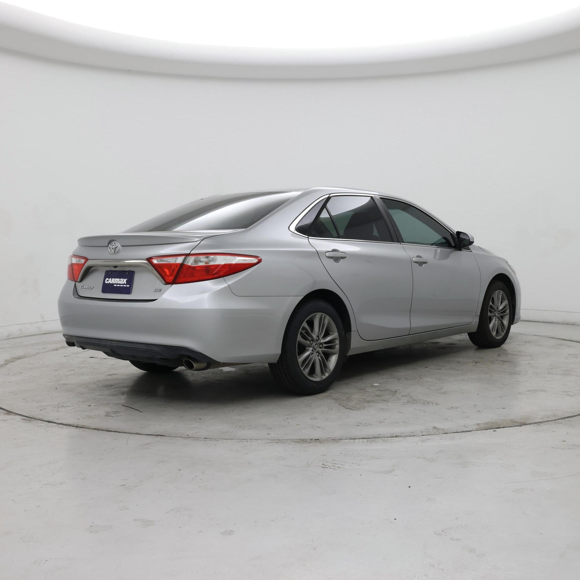 Thumbnail: 2015 Toyota Camry - 8
