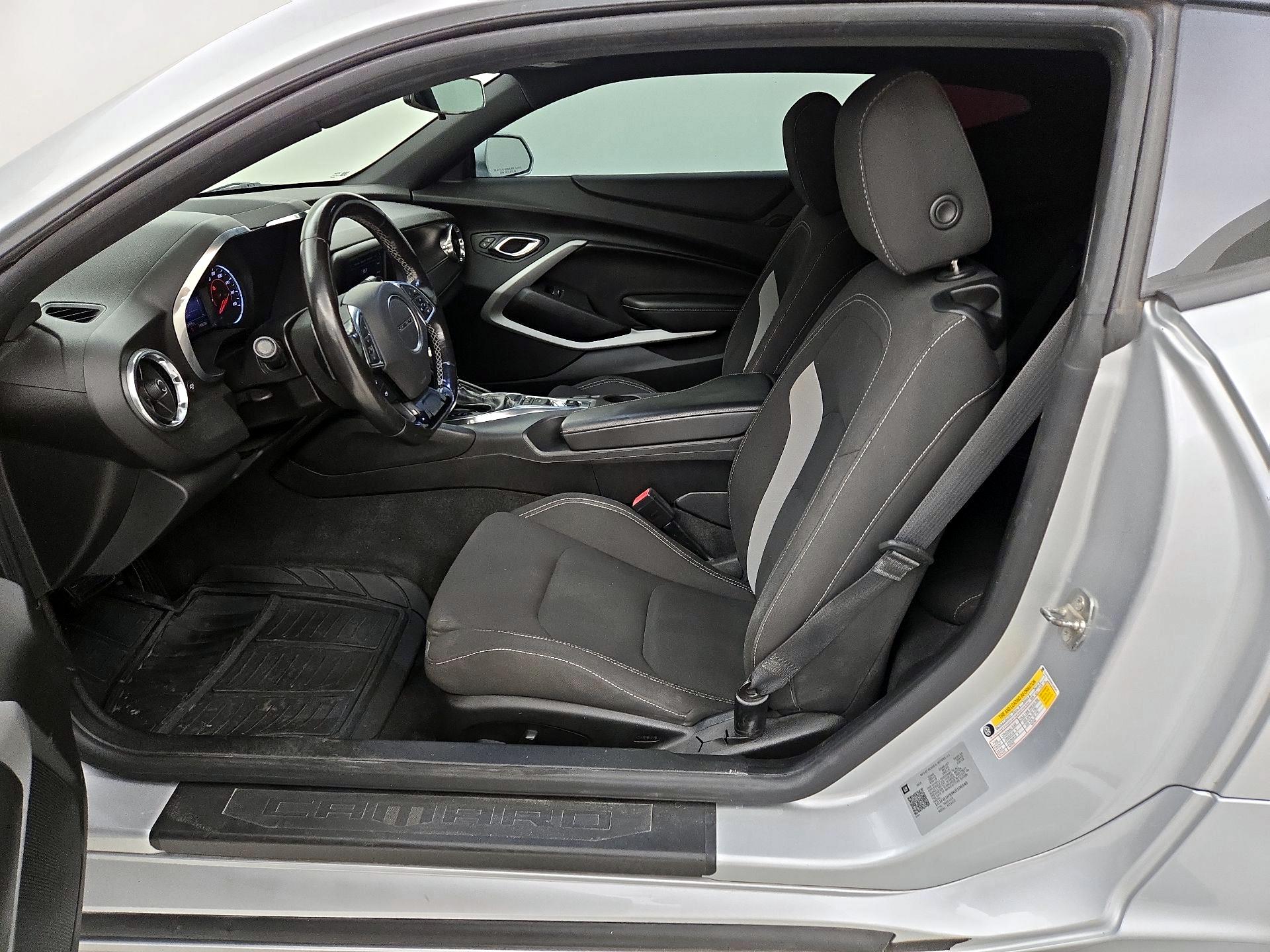 Thumbnail: 2019 Chevrolet Camaro - 11