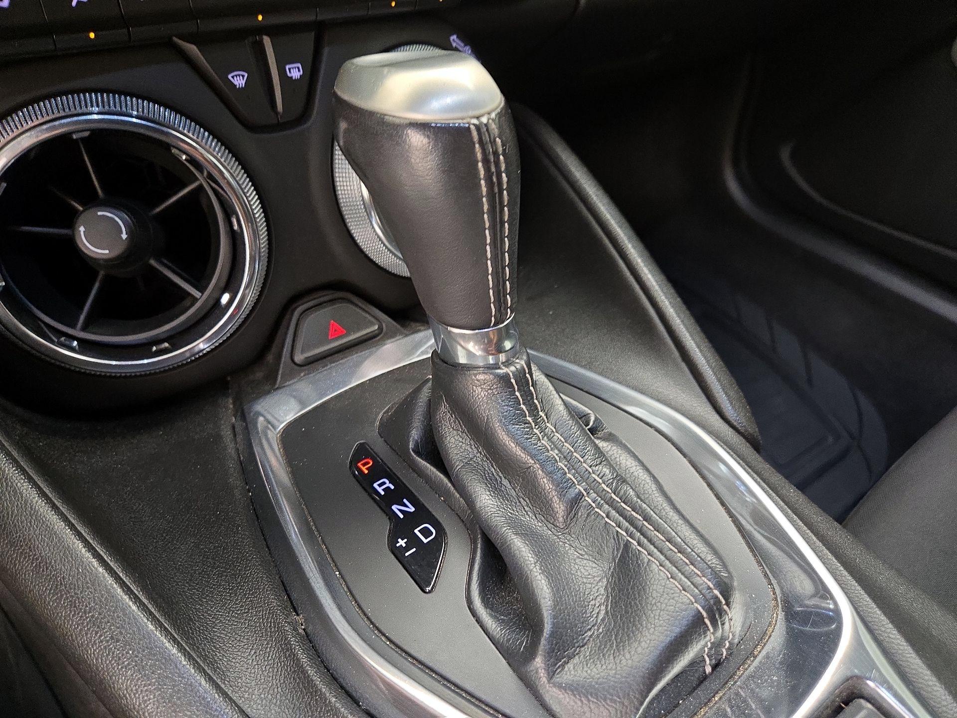 Thumbnail: 2019 Chevrolet Camaro - 16