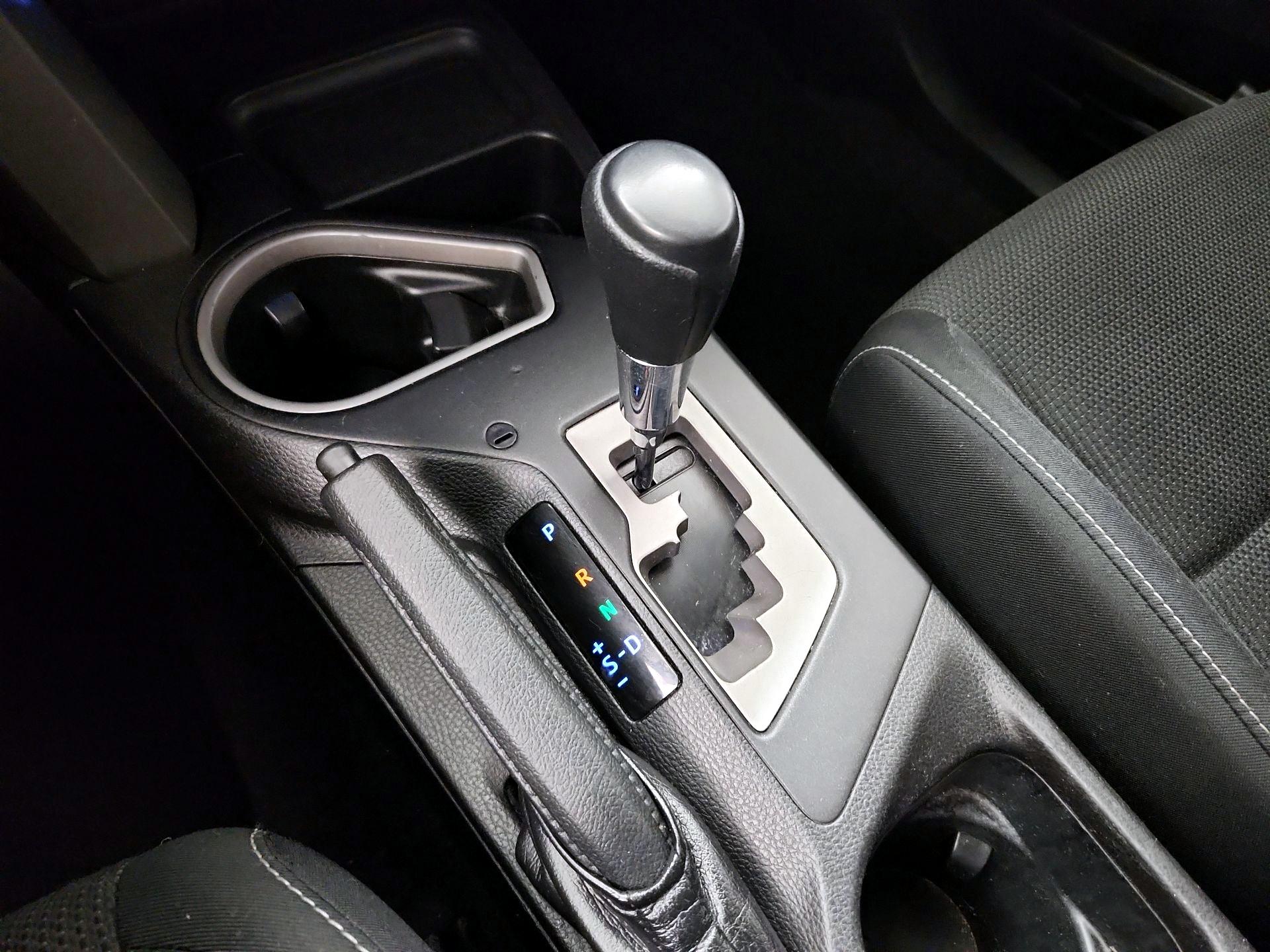 Thumbnail: 2017 Toyota RAV4 - 17