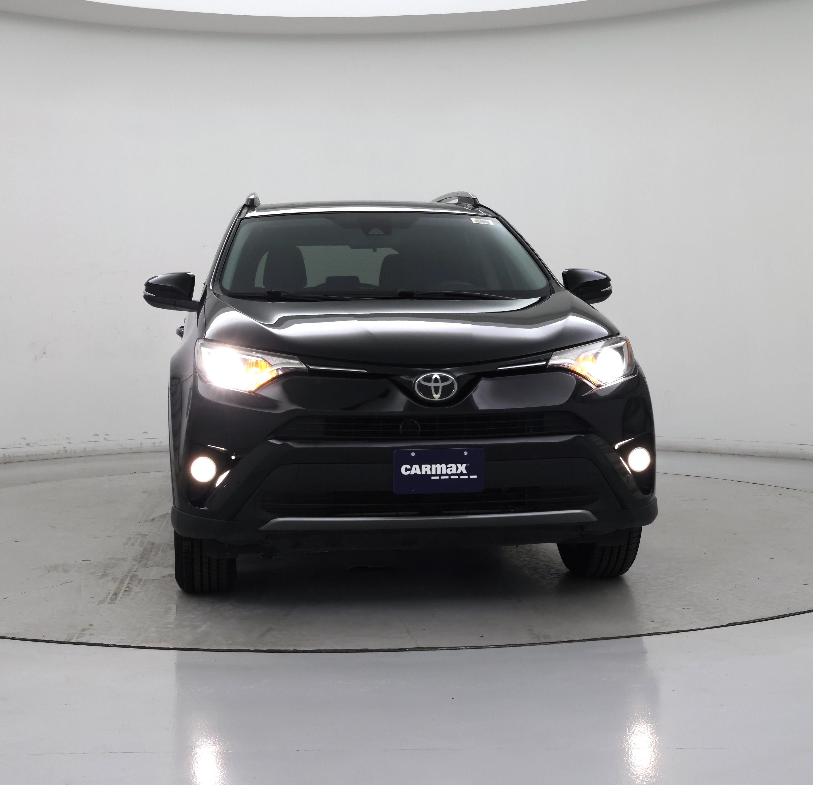 Thumbnail: 2017 Toyota RAV4 - 5