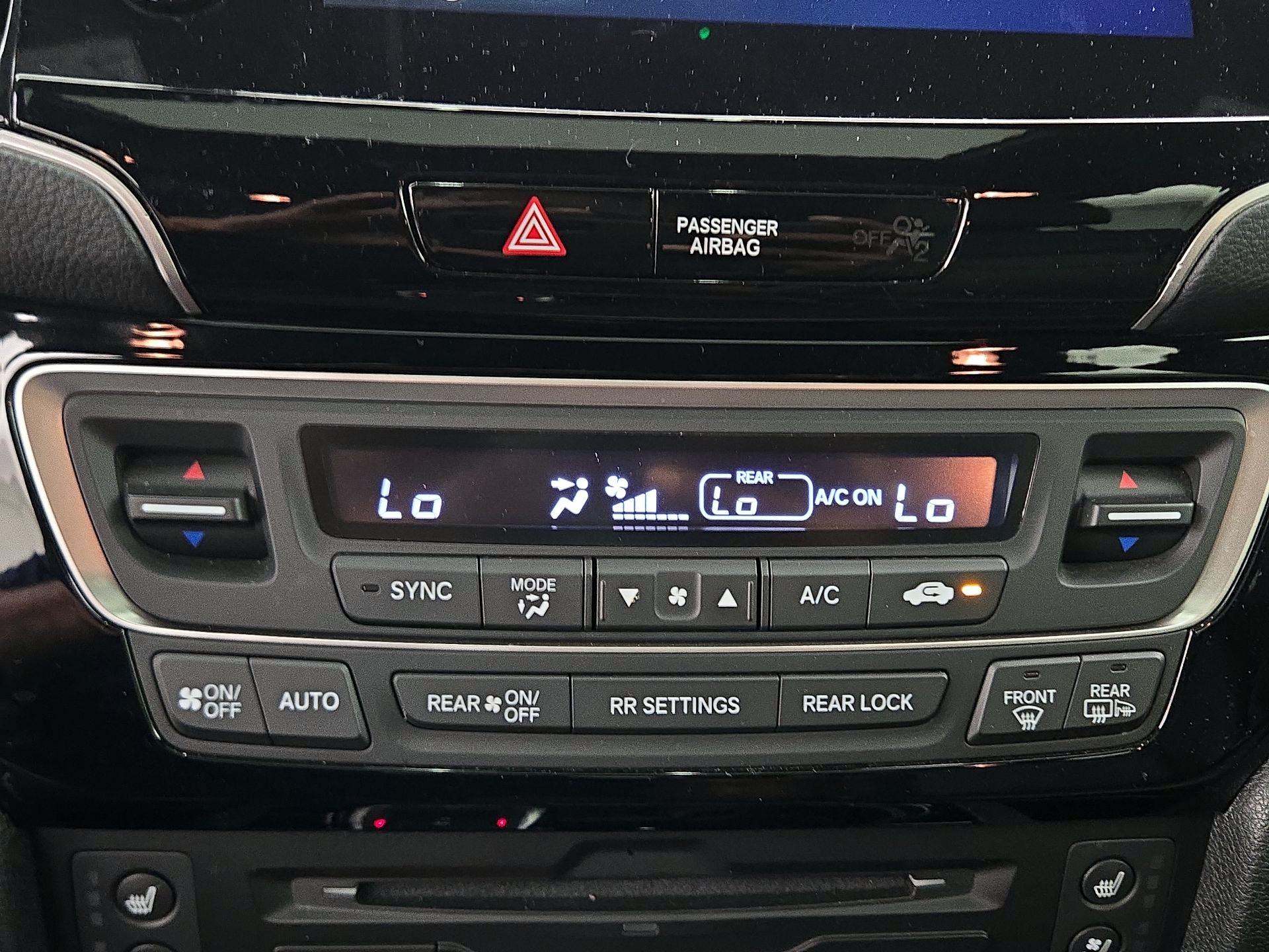 Thumbnail: 2020 Honda Pilot - 17