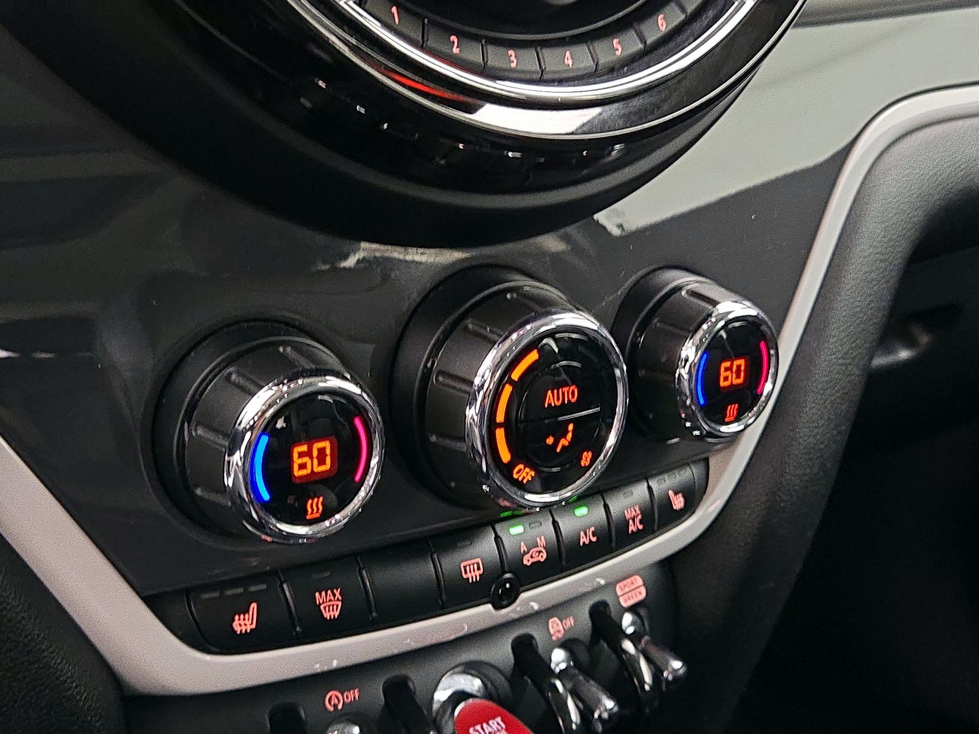 Thumbnail: 2020 MINI Cooper Countryman - 16