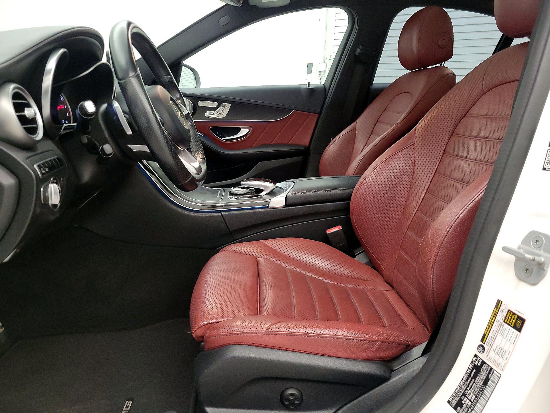 Thumbnail: 2015 Mercedes-Benz C-Class - 11