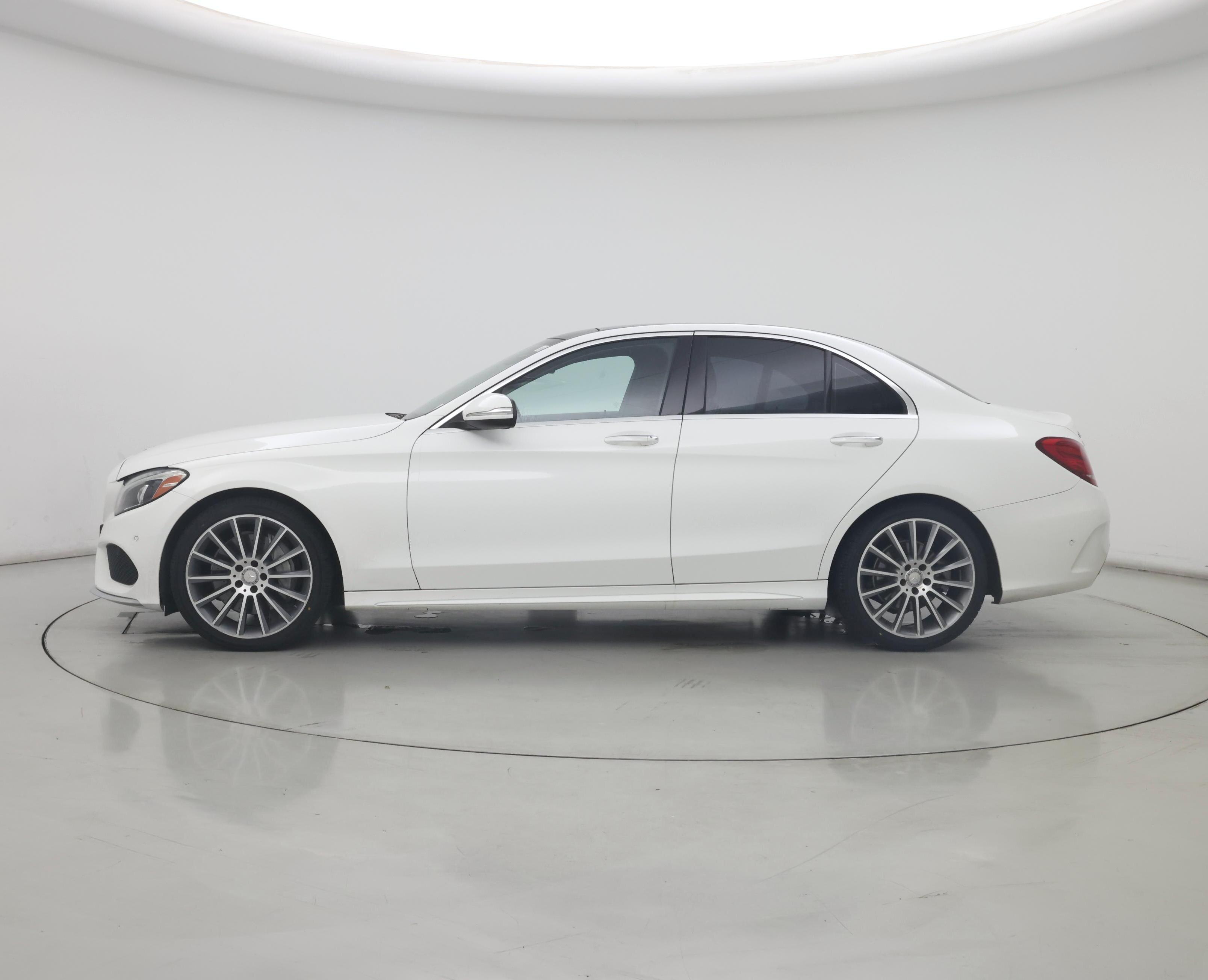 Thumbnail: 2015 Mercedes-Benz C-Class - 3