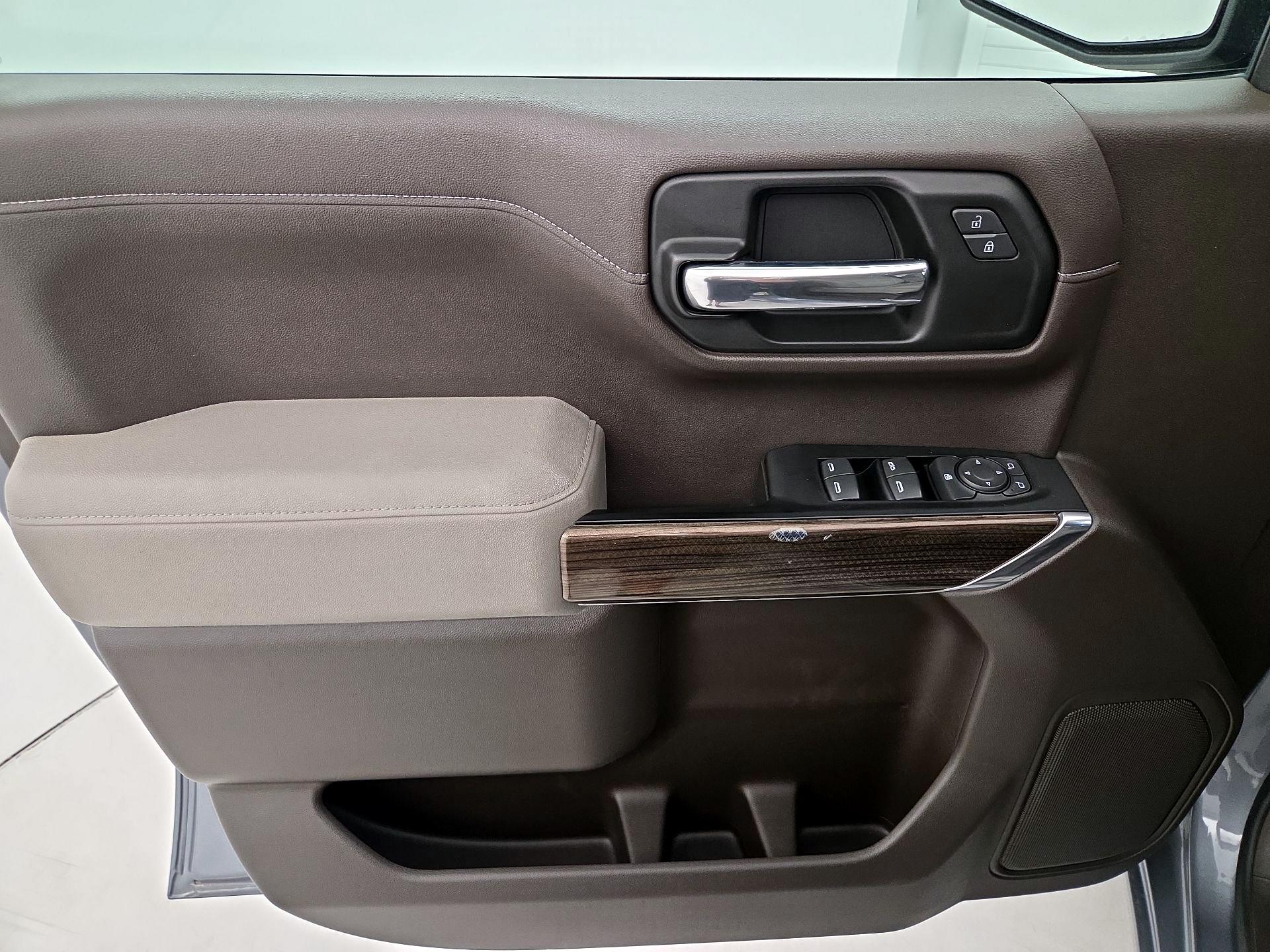 Thumbnail: 2019 Chevrolet Silverado 1500 - 12
