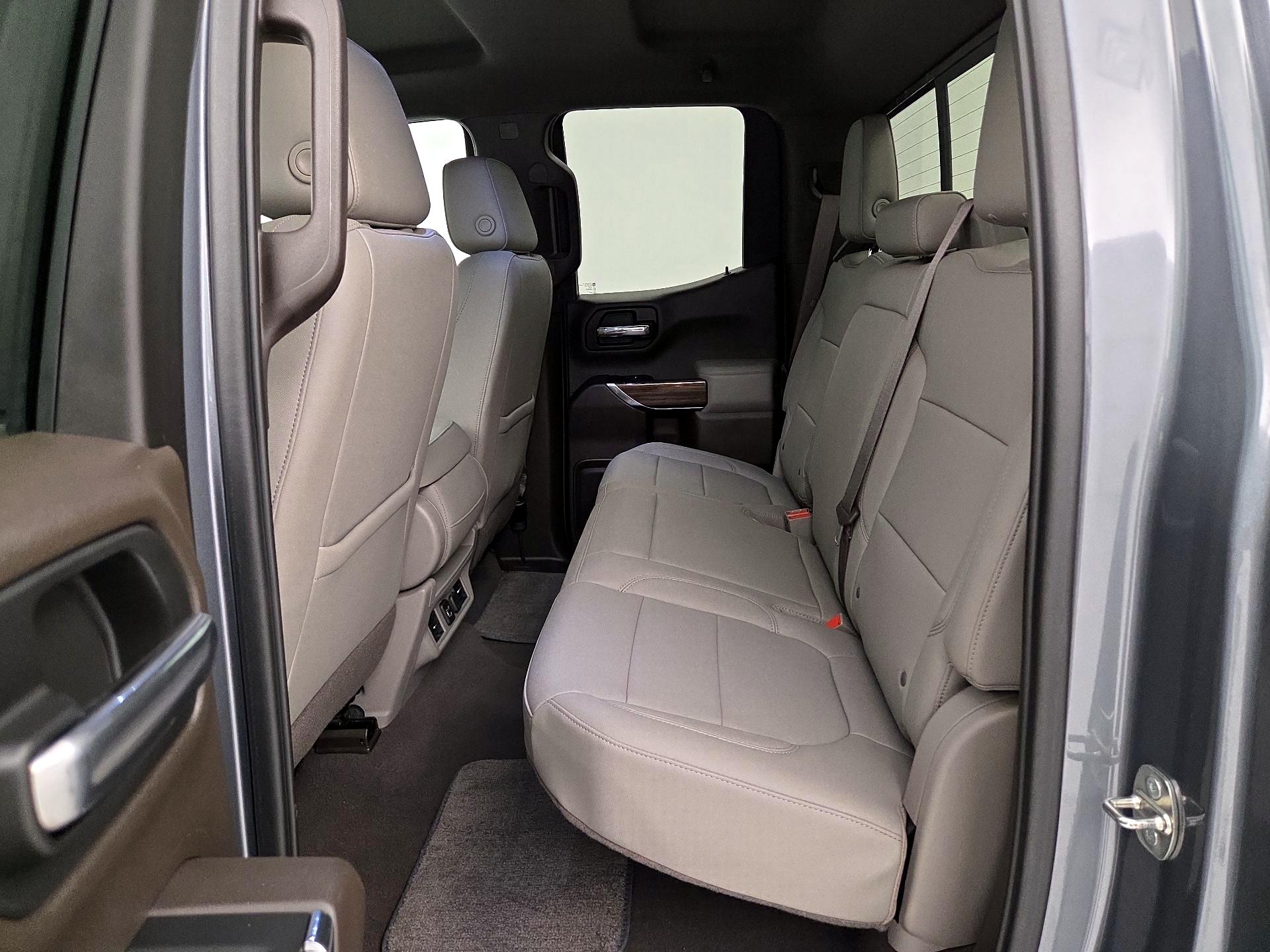 Thumbnail: 2019 Chevrolet Silverado 1500 - 19