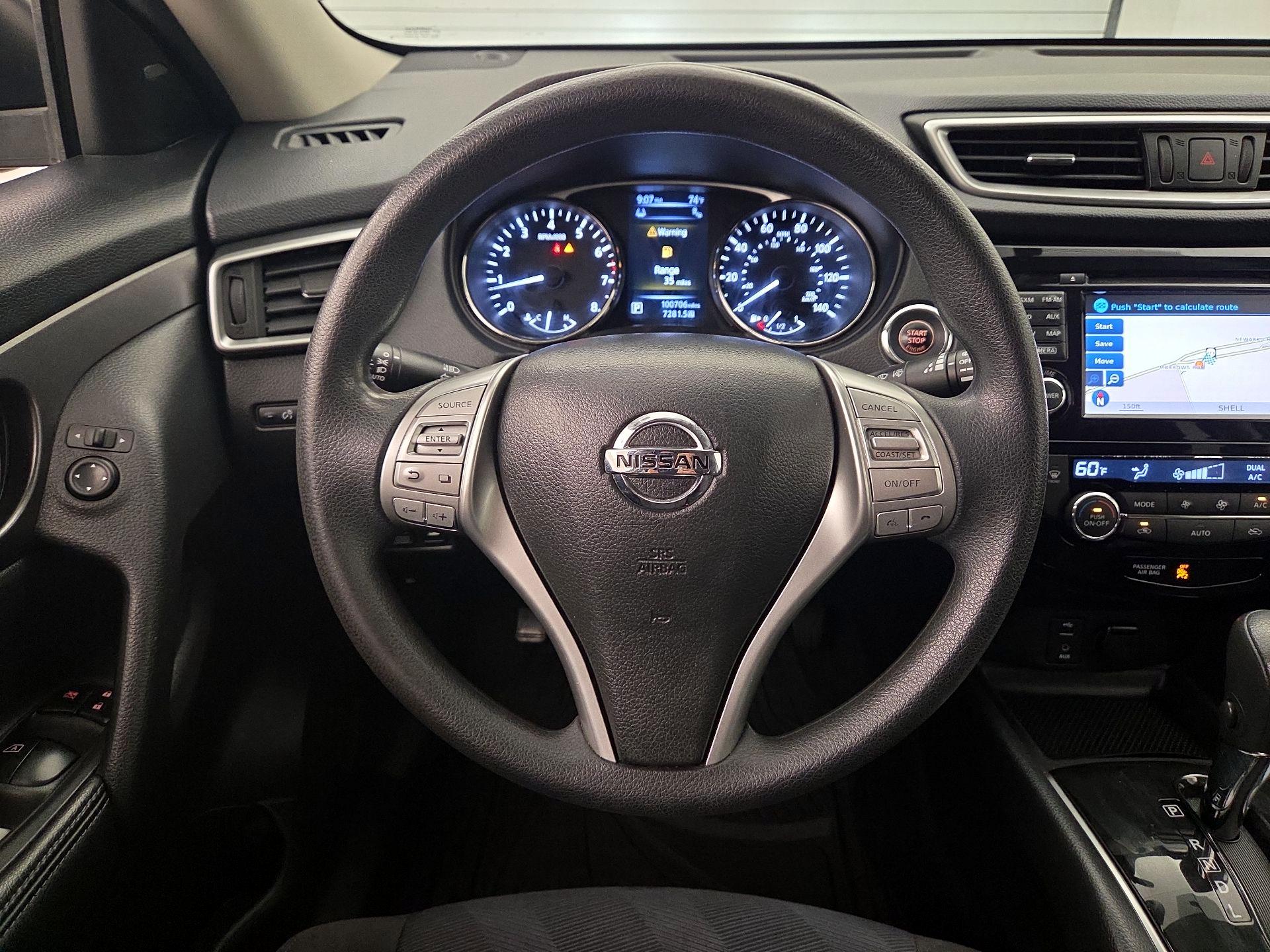 Thumbnail: 2015 Nissan Rogue - 10