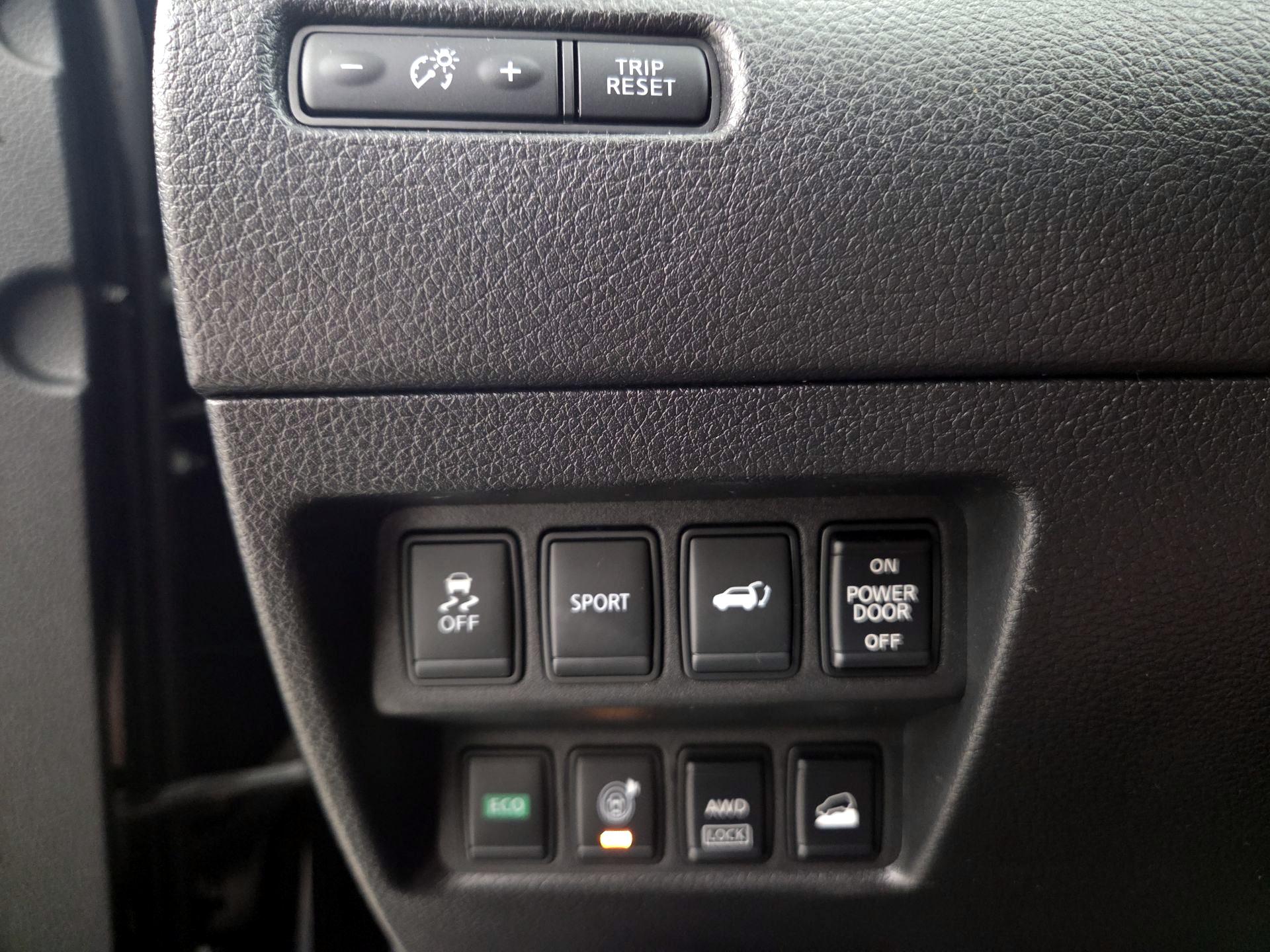 Thumbnail: 2015 Nissan Rogue - 13