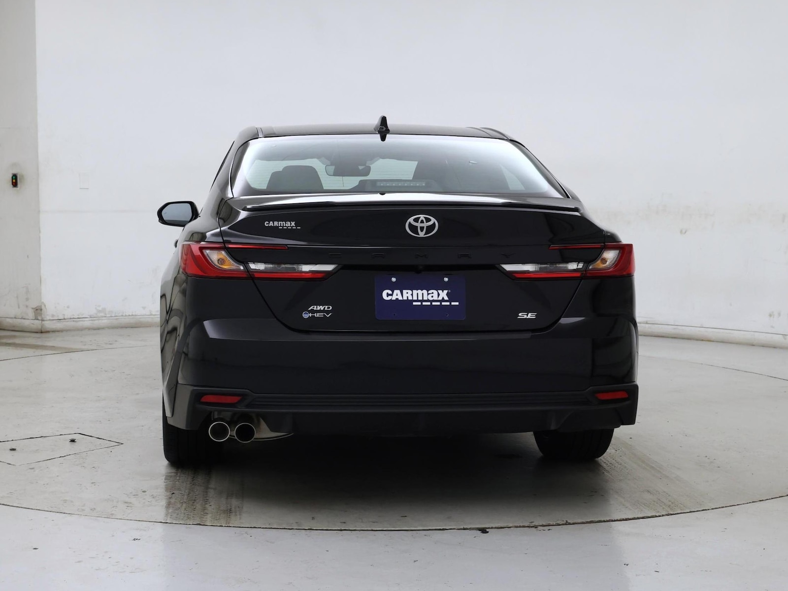 2025 Toyota Camry SE - Photo 7