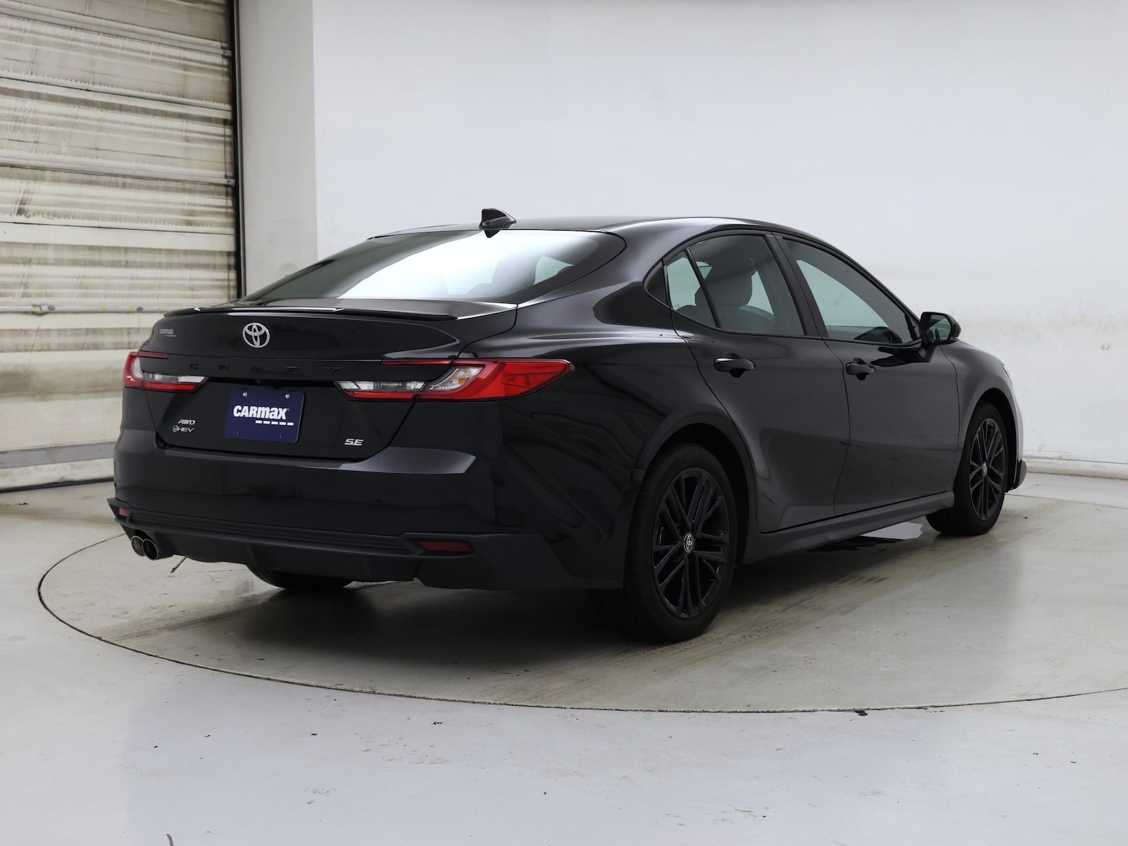 2025 Toyota Camry SE - Photo 9