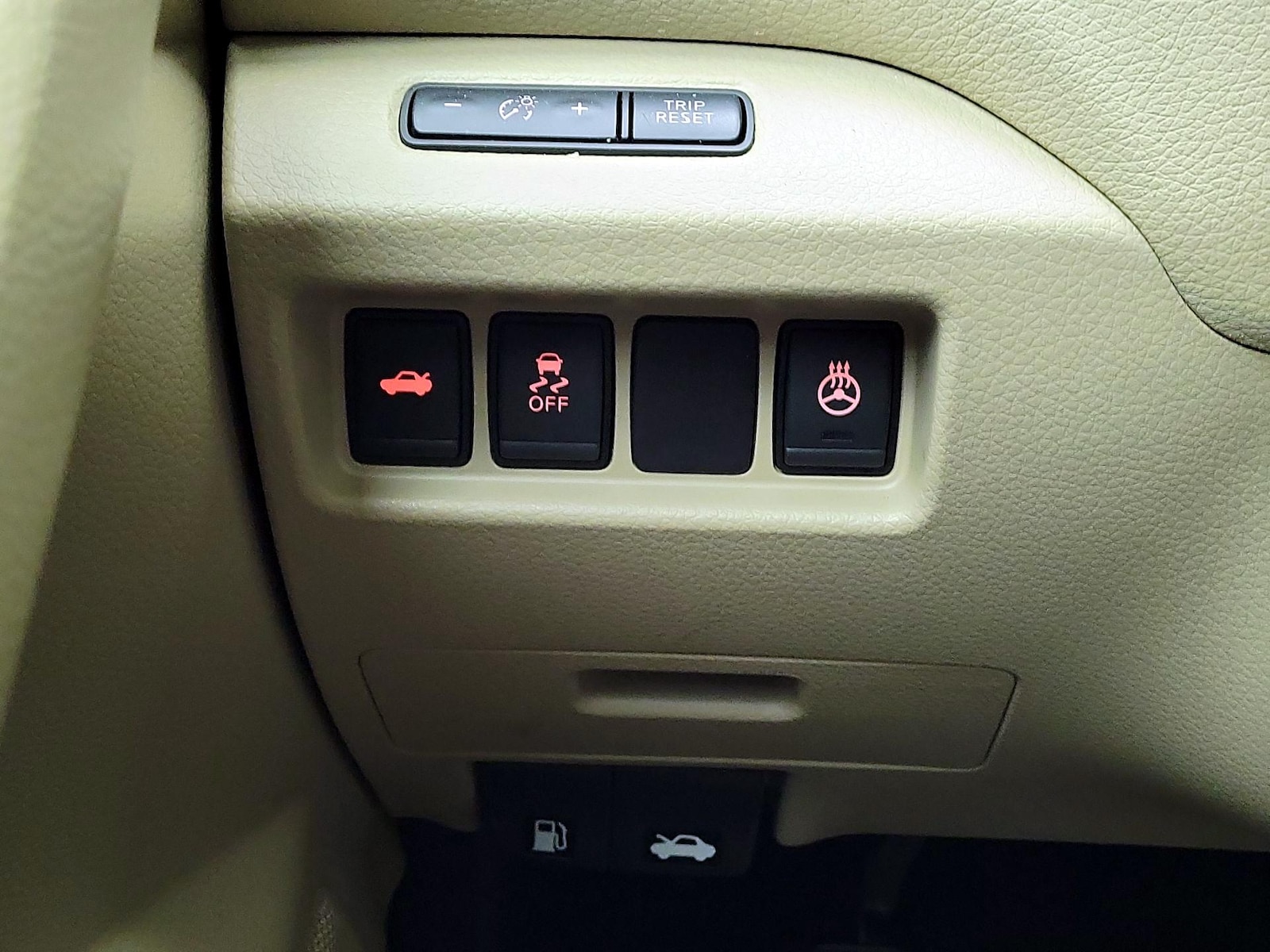 2017 Nissan Altima SL - Photo 14