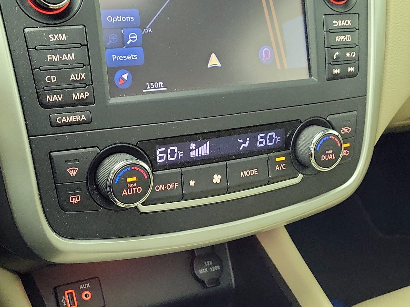 2017 Nissan Altima SL - Photo 18