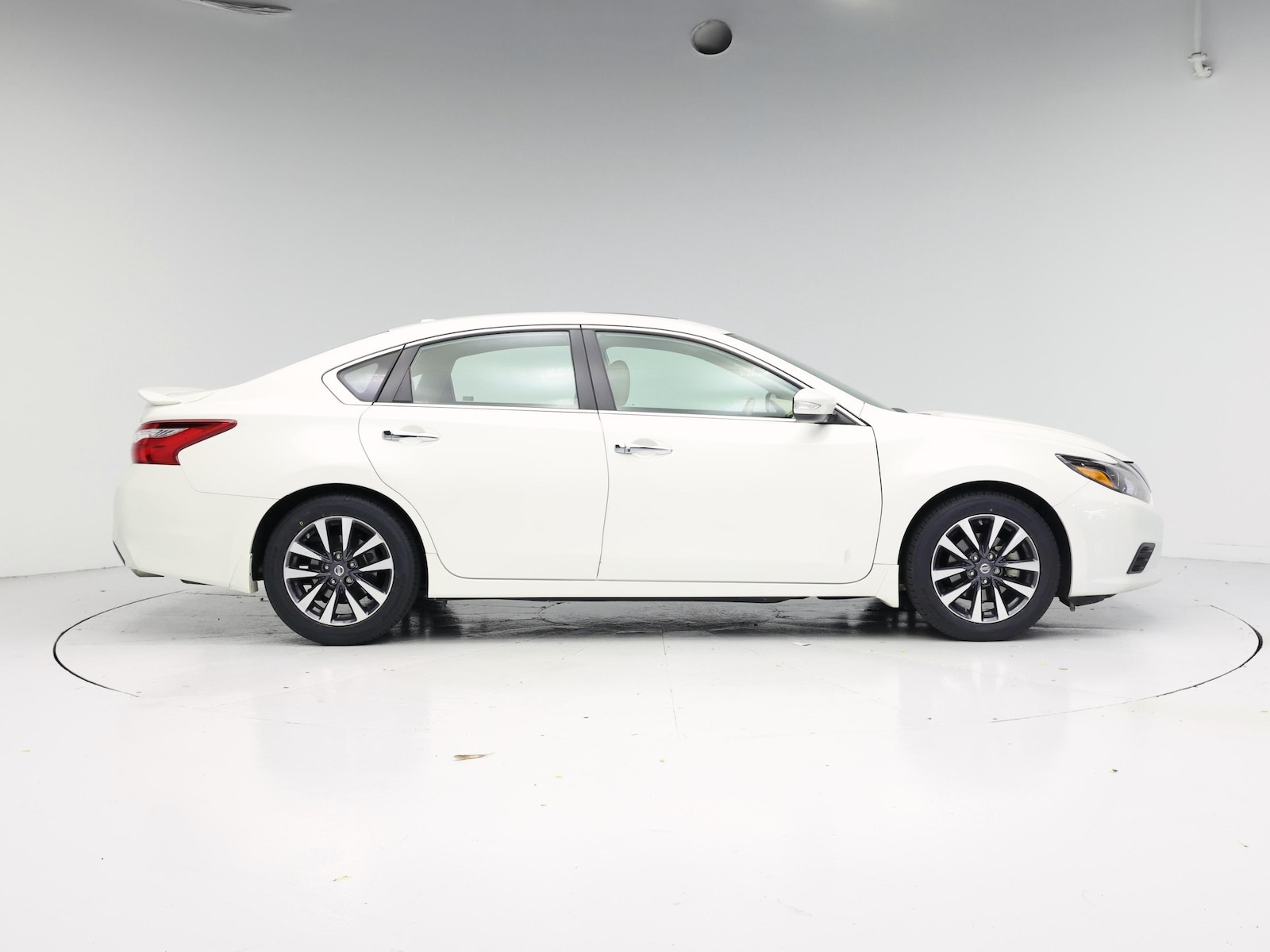 2017 Nissan Altima SL - Photo 8