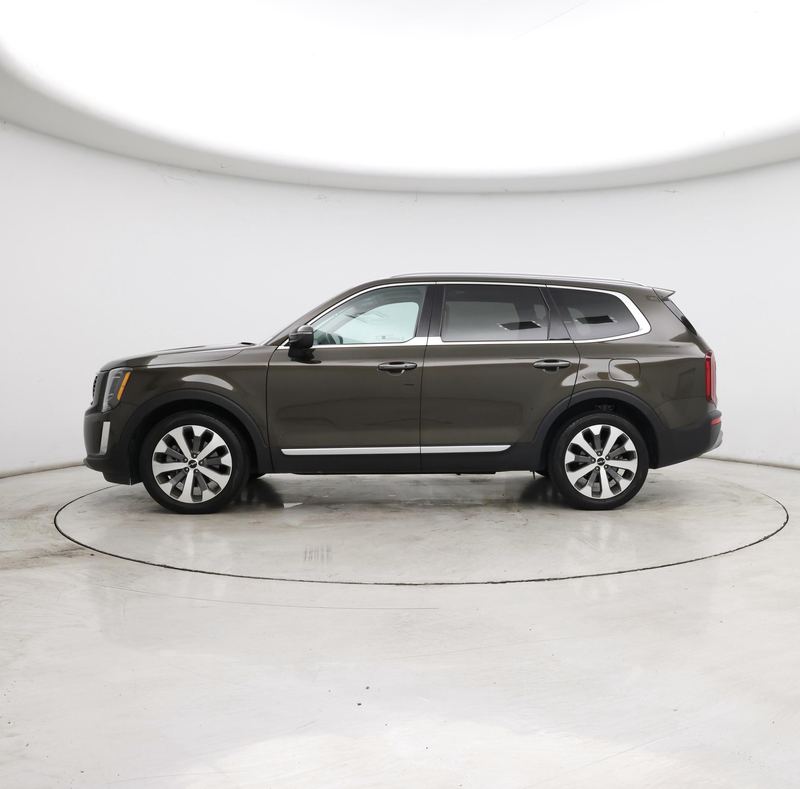 Thumbnail: 2022 Kia Telluride - 3