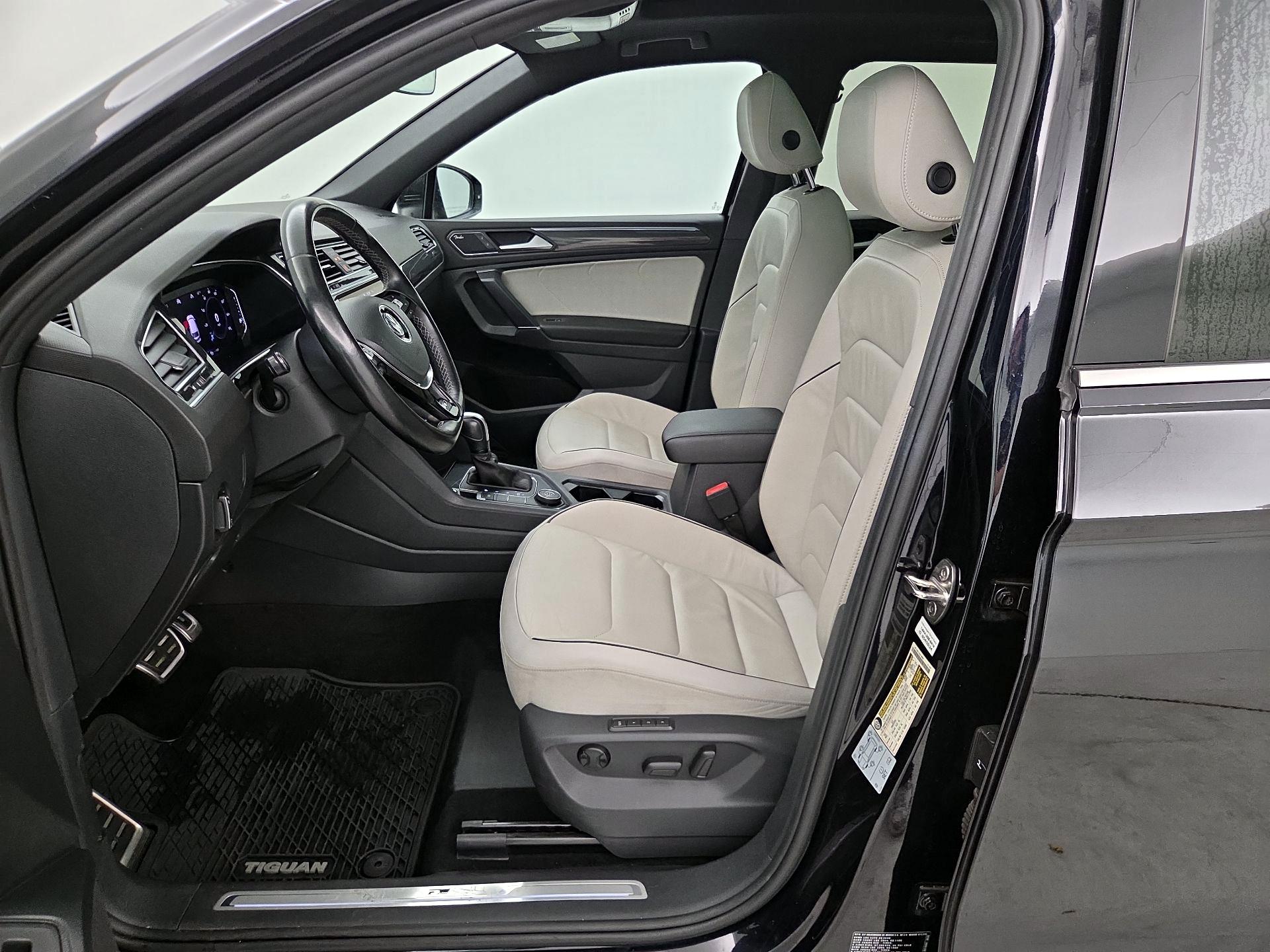 Thumbnail: 2020 Volkswagen Tiguan - 11